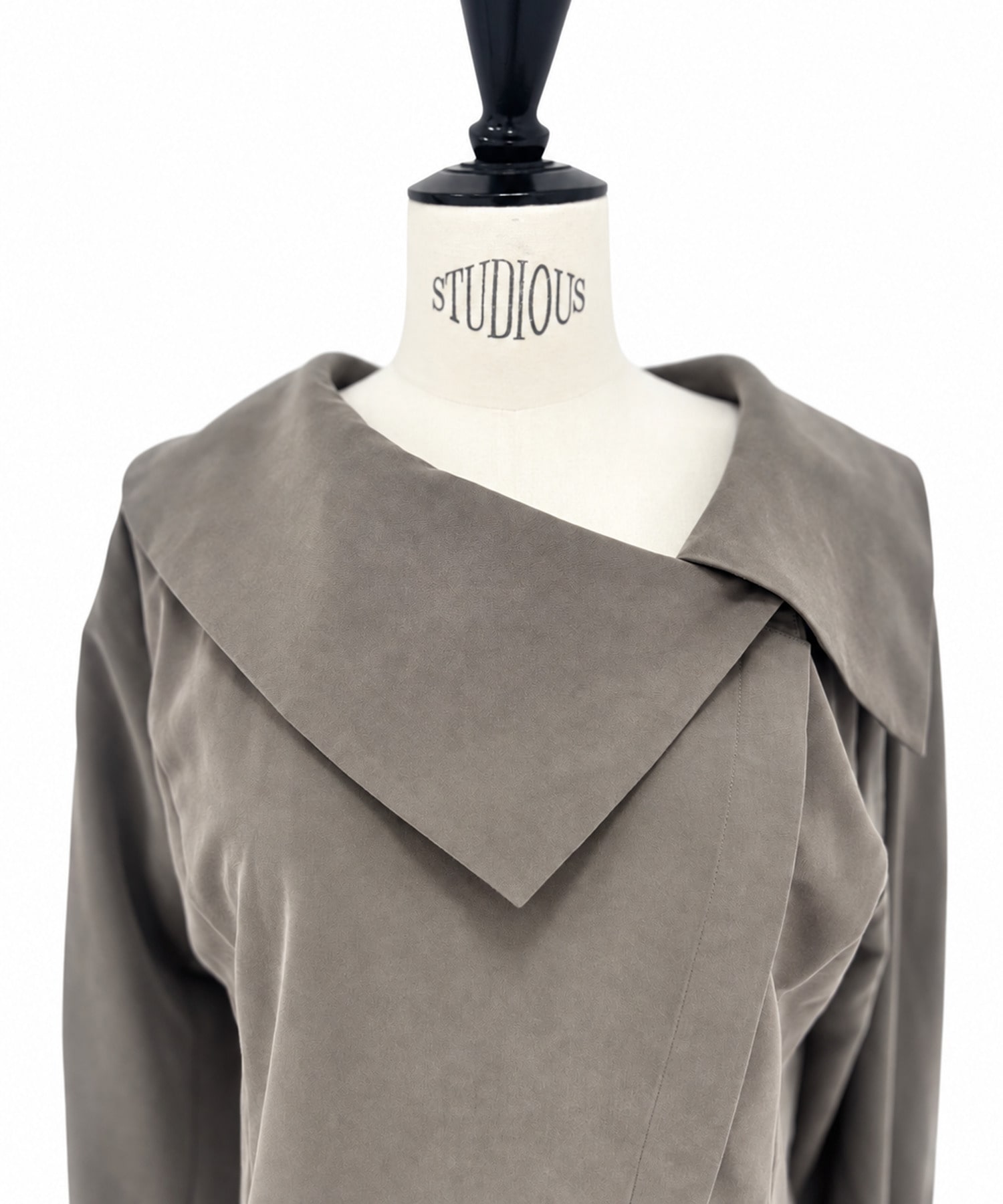 Fibril Scarf-Neck Blouse STUDIOUS