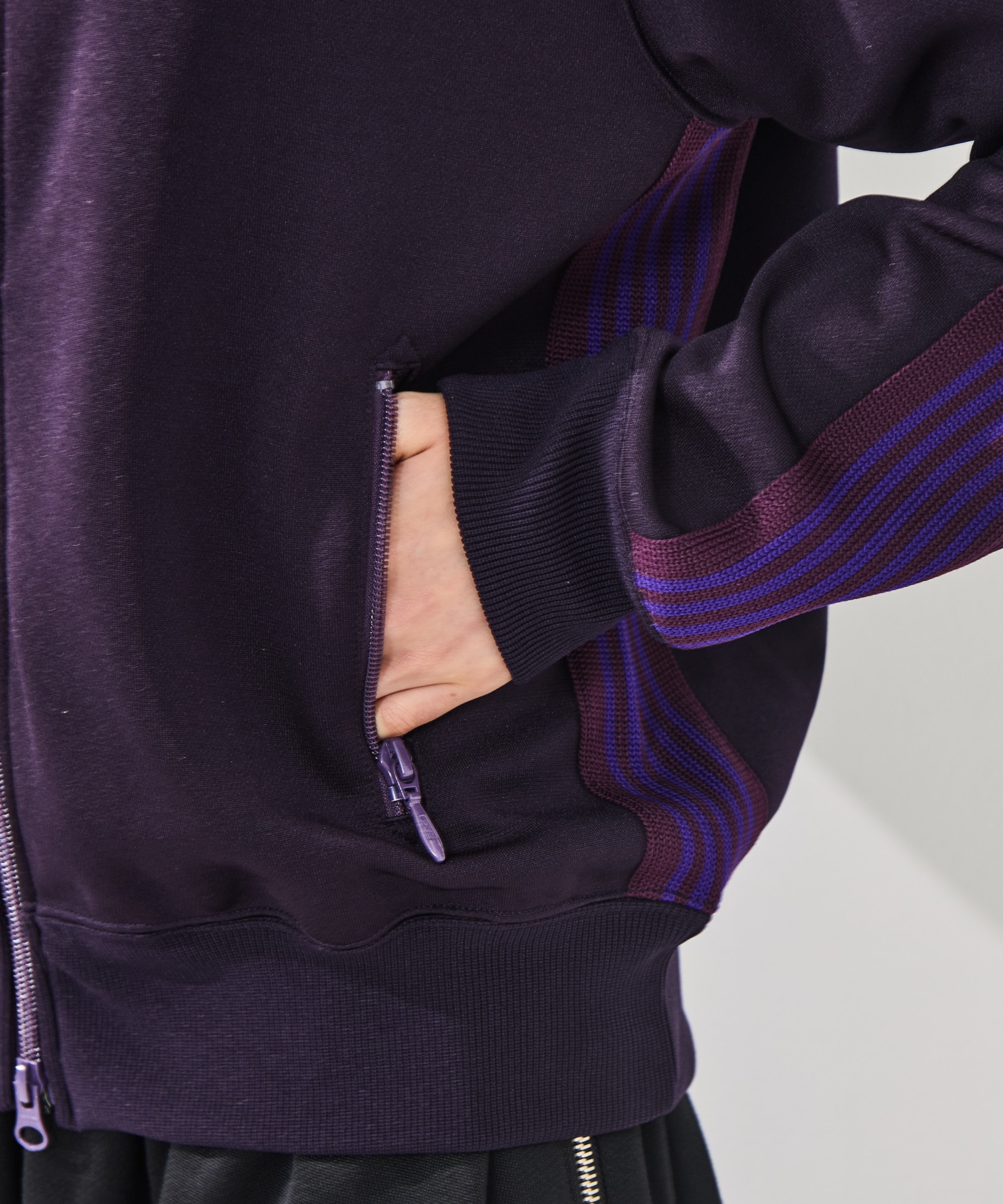 Track Jacket Poly smooth Needles