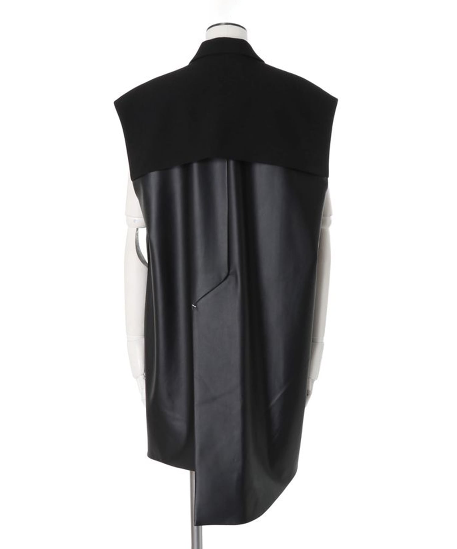 ARCH POKET DOCKING VEST UN3D.