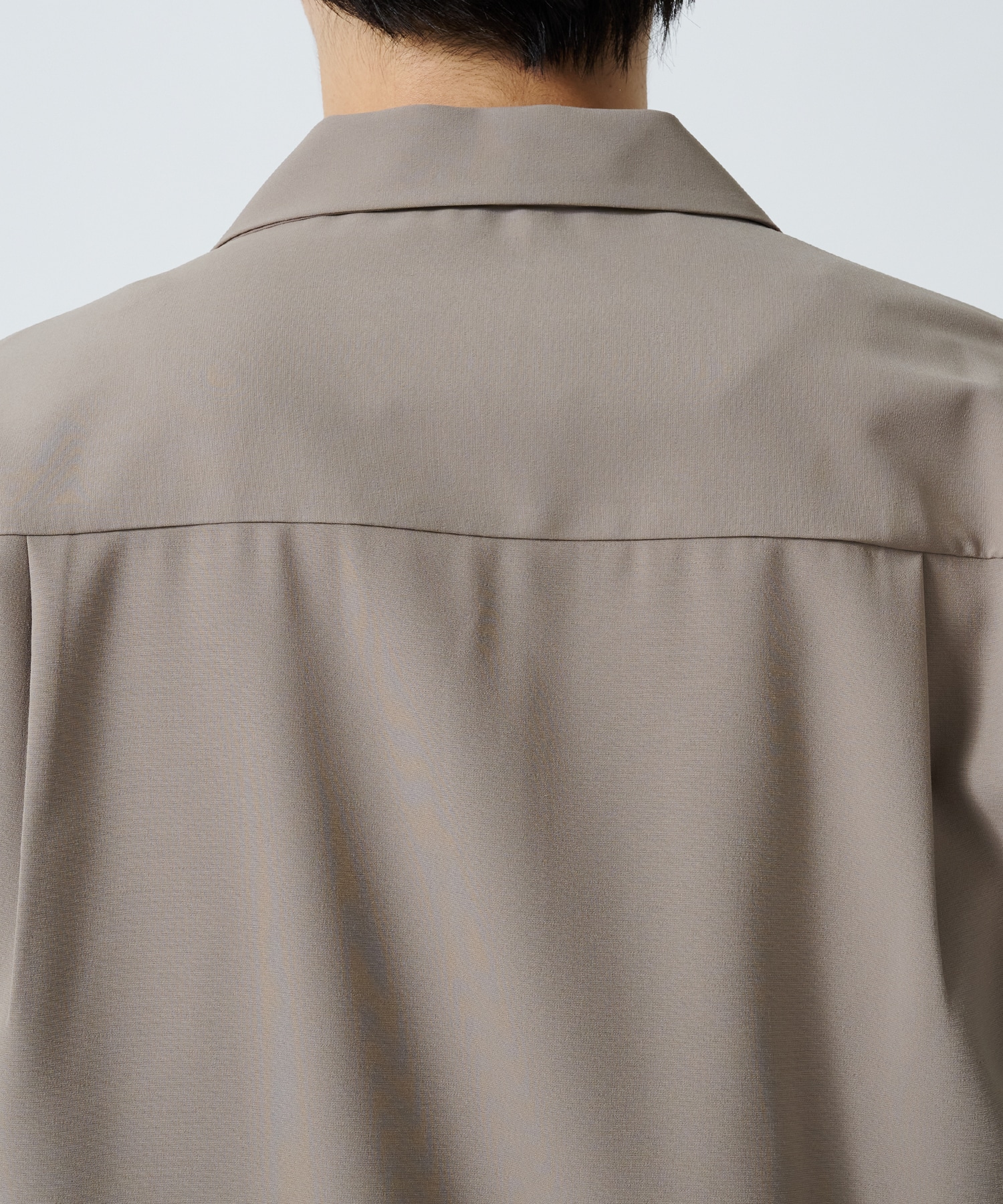 DRY TWILL OPEN COLLAR S/S SHIRT STUDIOUS