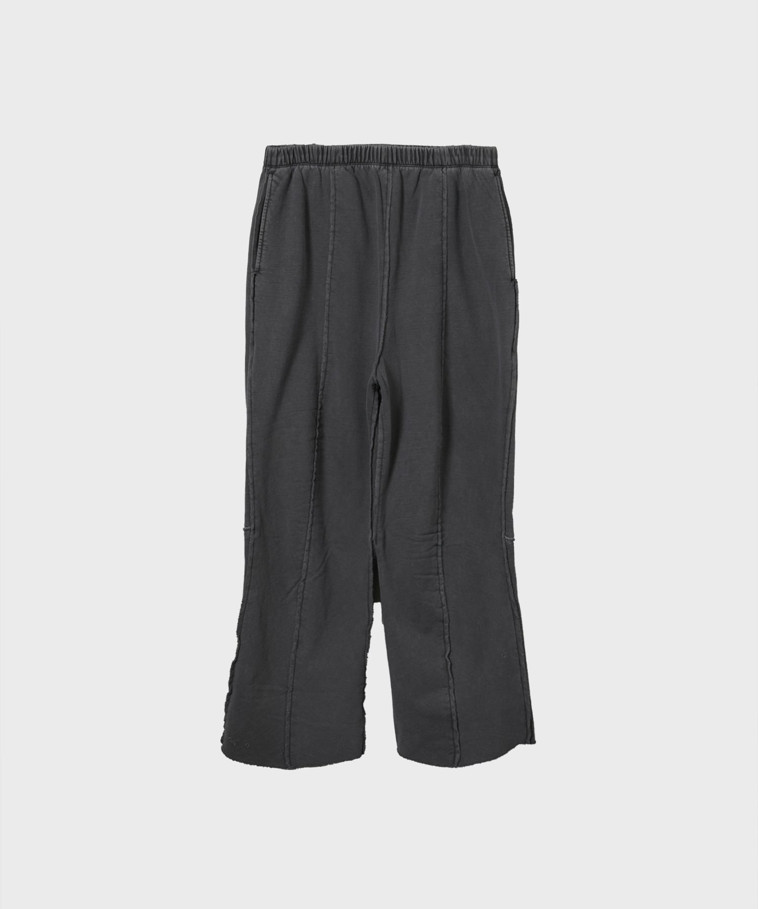 CUT OFF BROCKEN SWEAT 3D PANTS ALMOSTBLACK