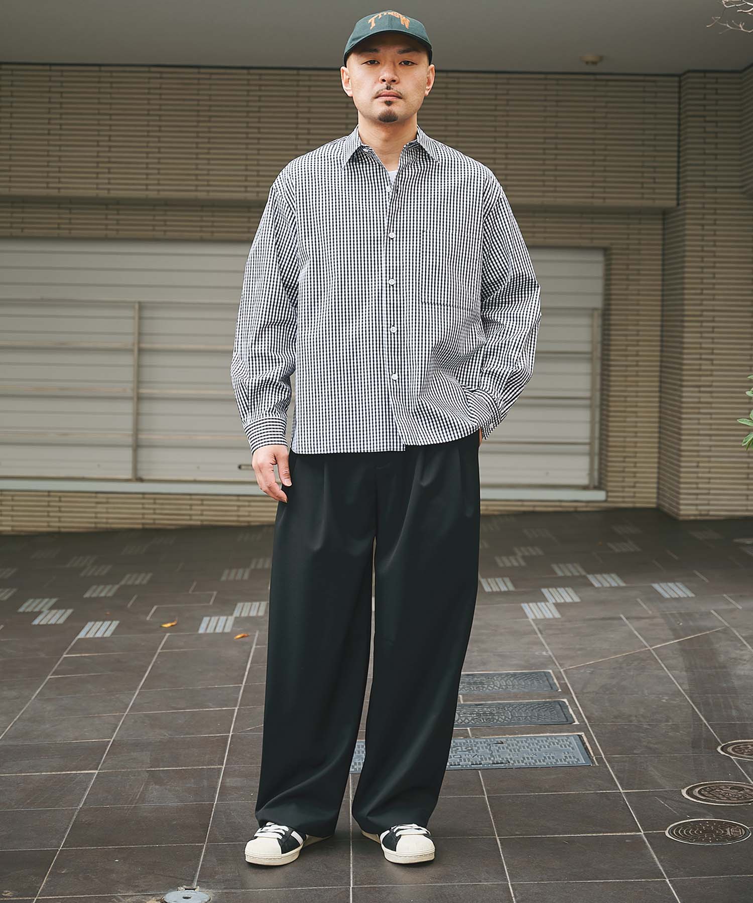 2Tuck Curve Slacks STUDIOUS