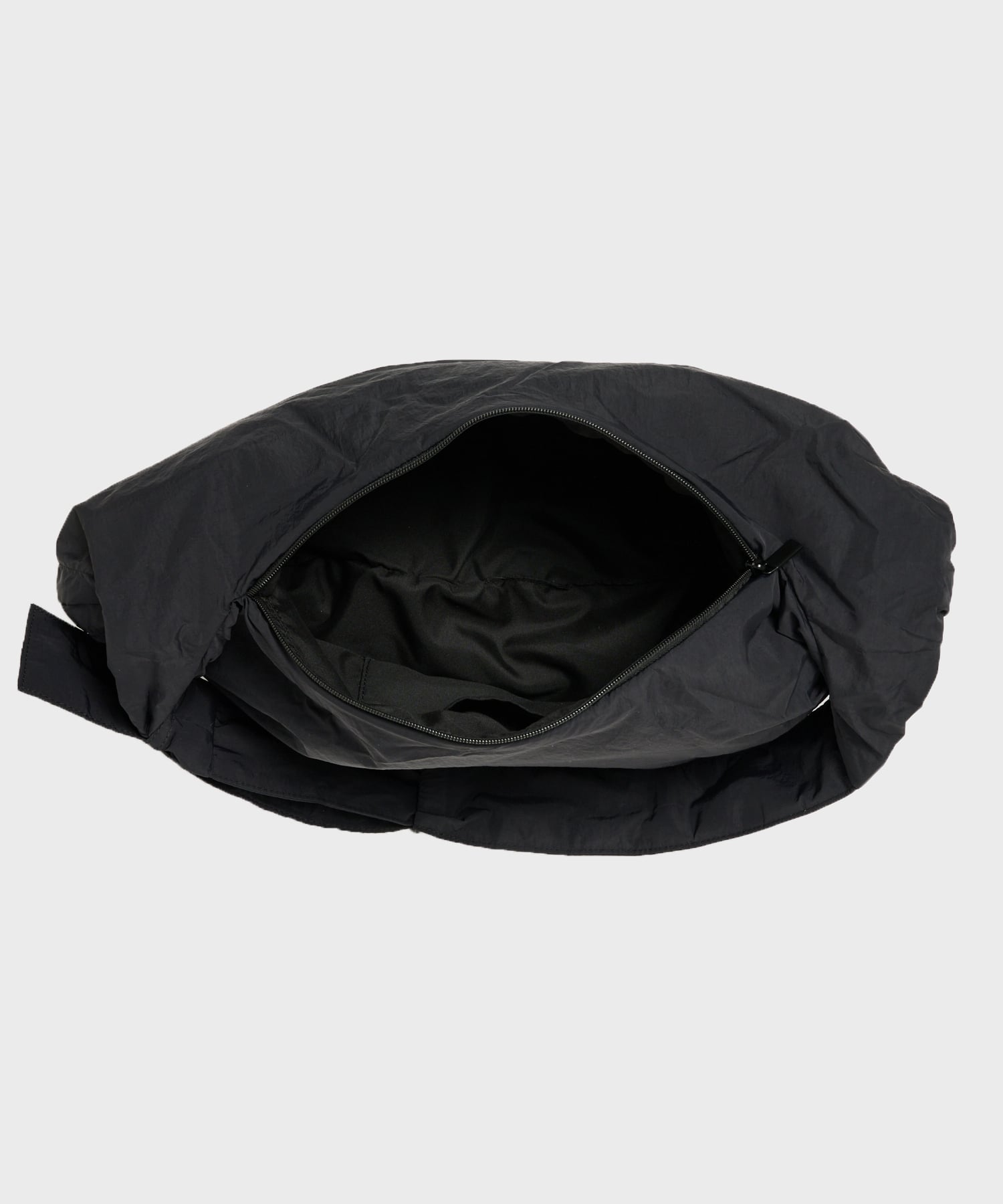 AIR NYLON SHOULDER BAG STUDIOUS