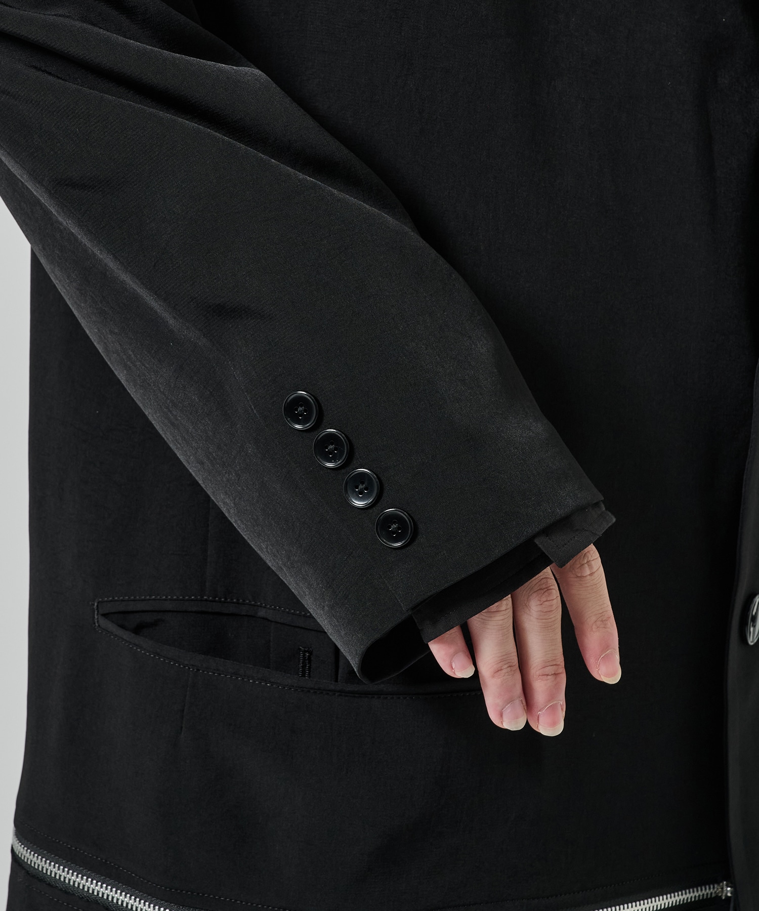 CREPE DE CHINE RIGHT PLEATED JACKET GroundY