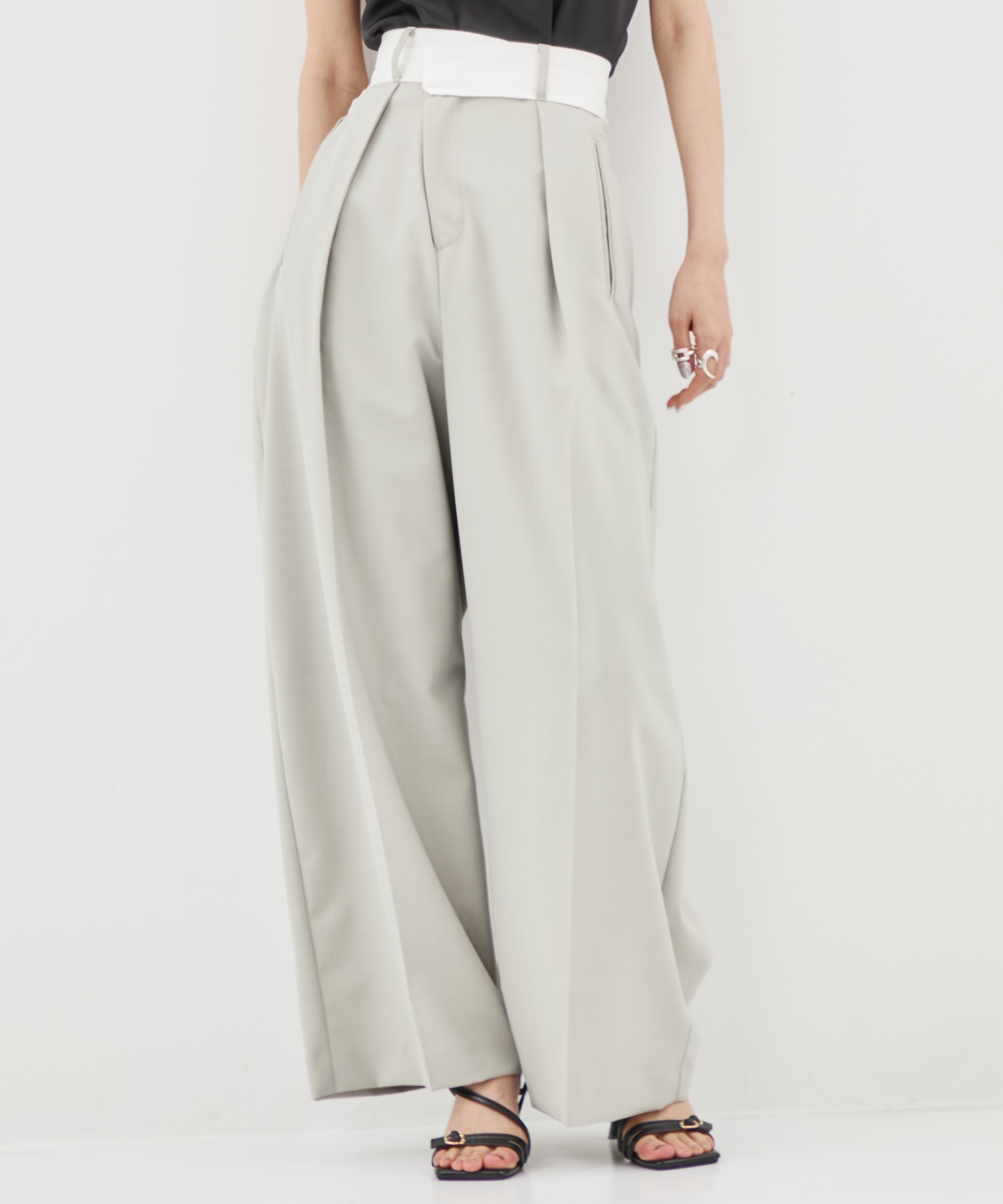 Asymmetric Front Trousers STUDIOUS