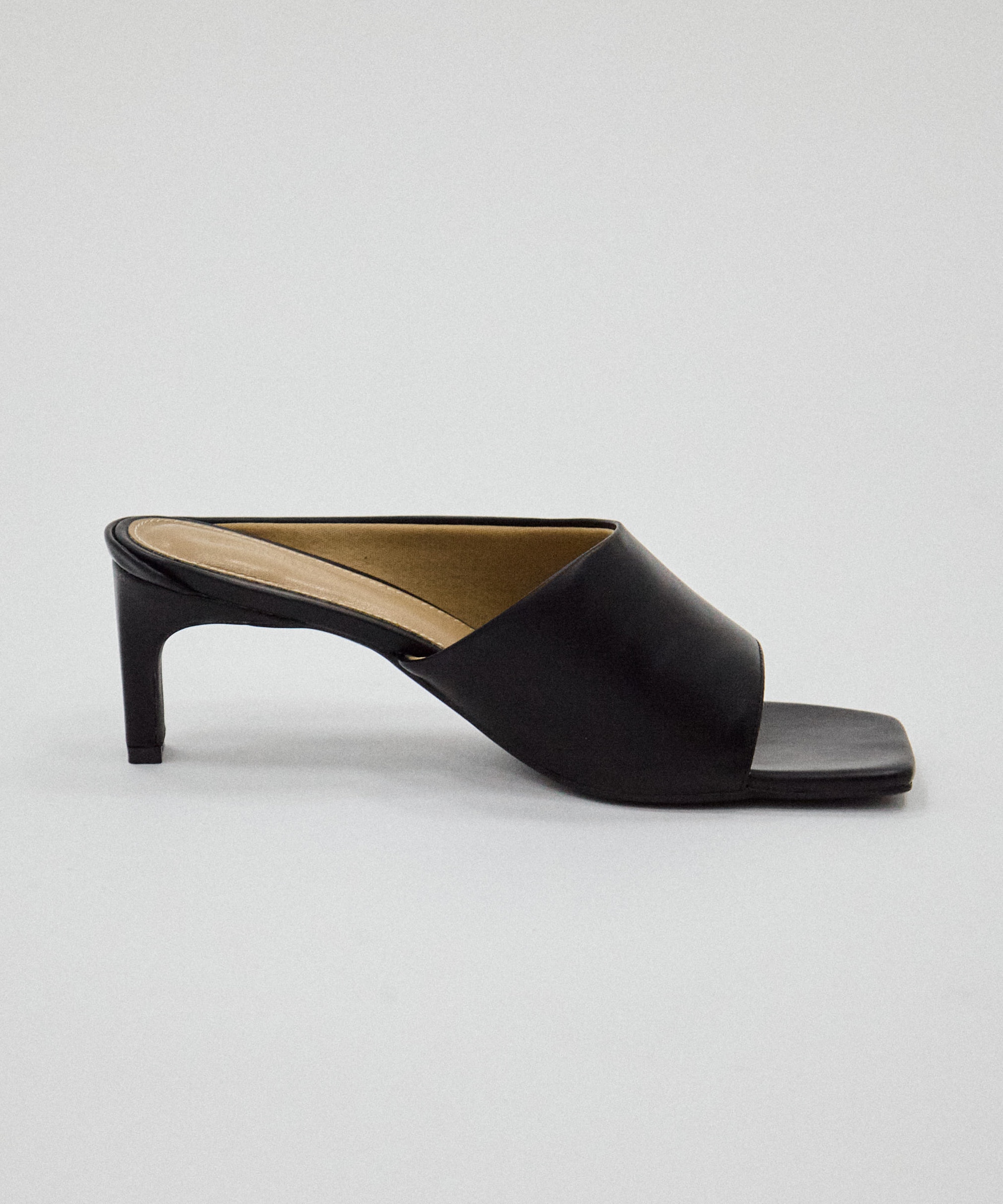 Square Toe Mule STUDIOUS