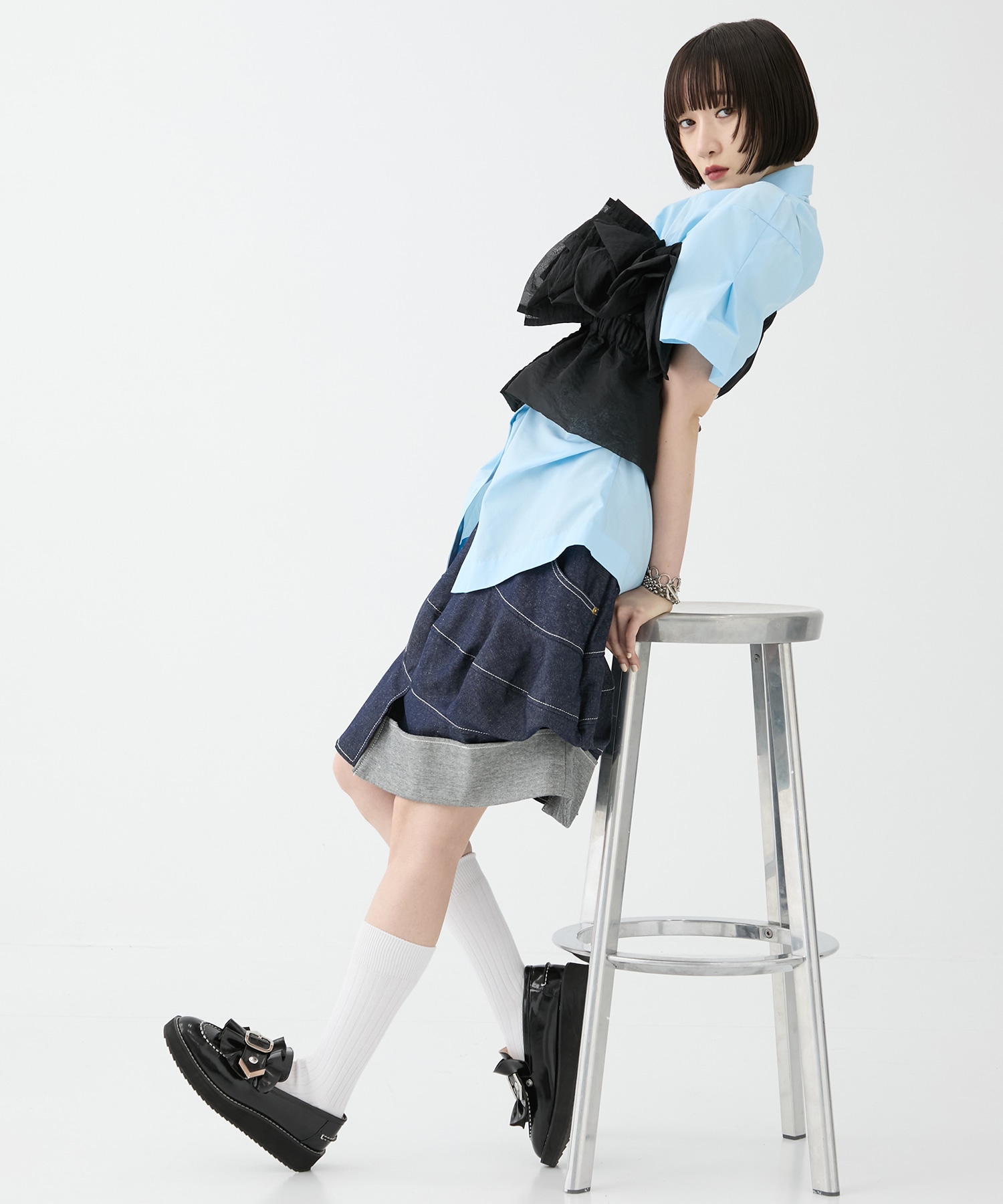 別注frower frill vest HOUGA