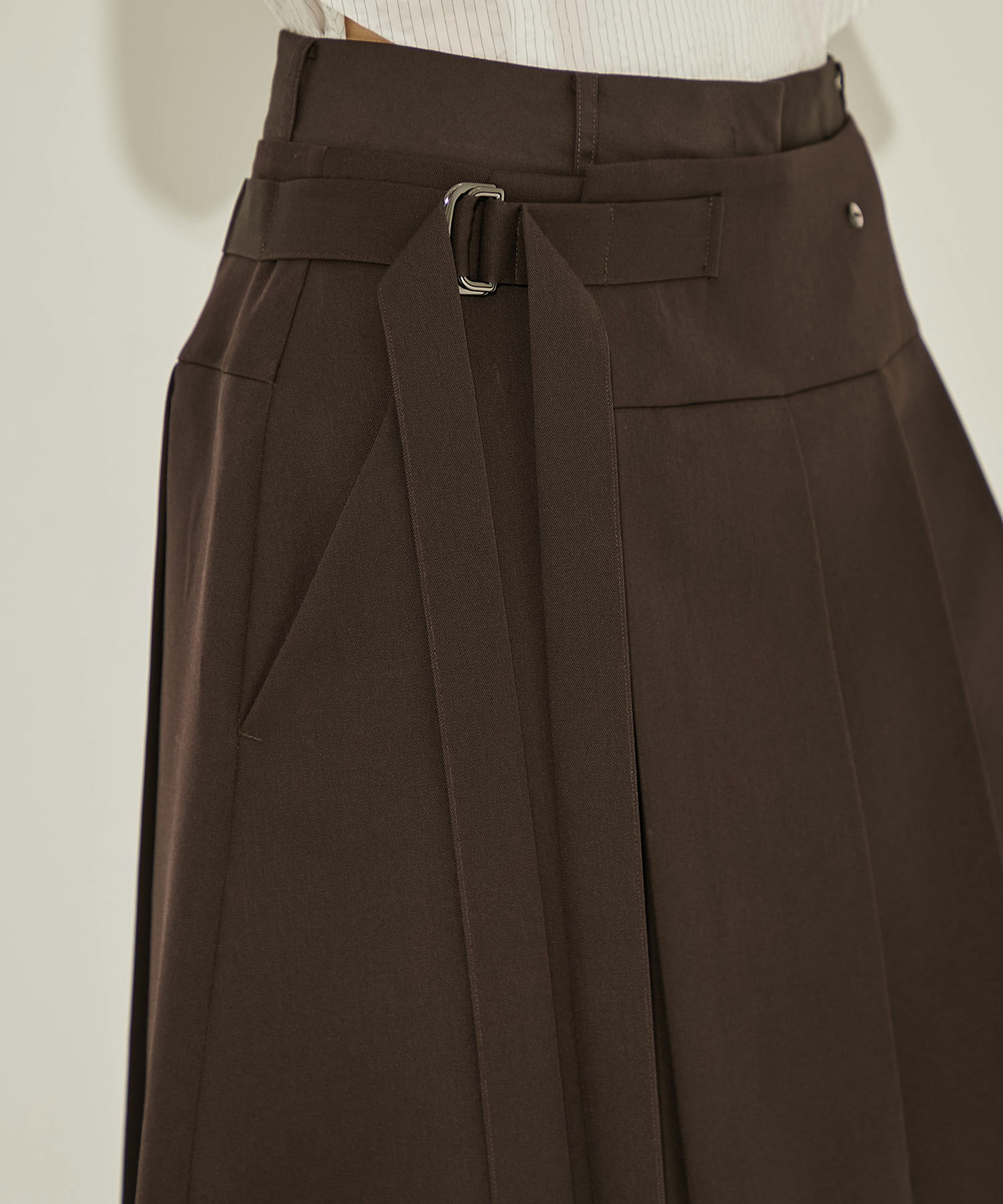 Asymmetry Pleats SKT UJOH
