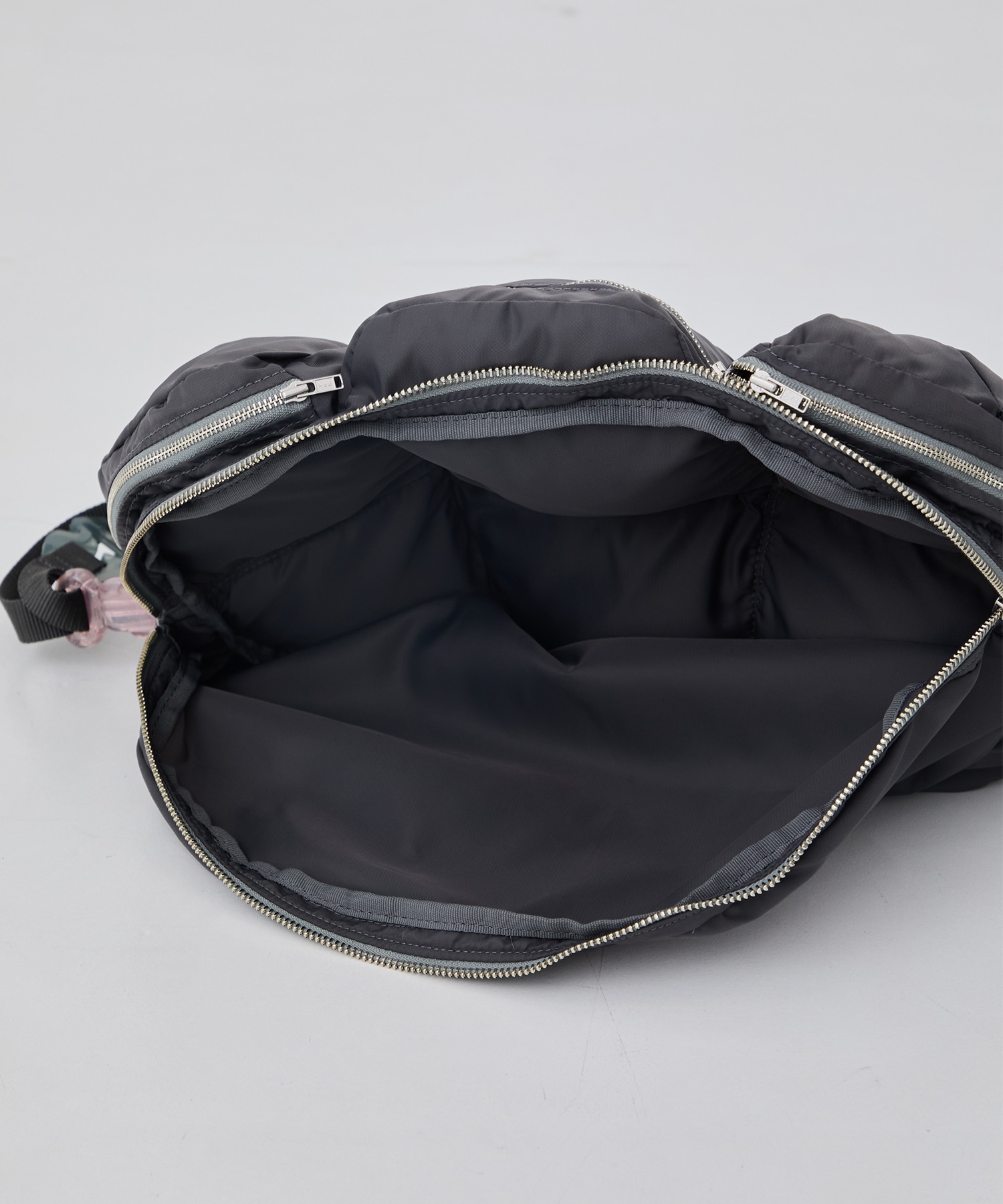 別注 7pockets bag(FREE GREY): MIKIOSAKABE: WOMENS｜ STUDIOUS