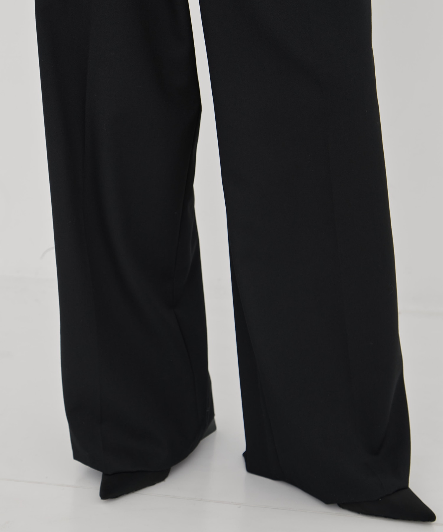 BLACK FORMAL TWO TUCK WIDE PANTS CINOH