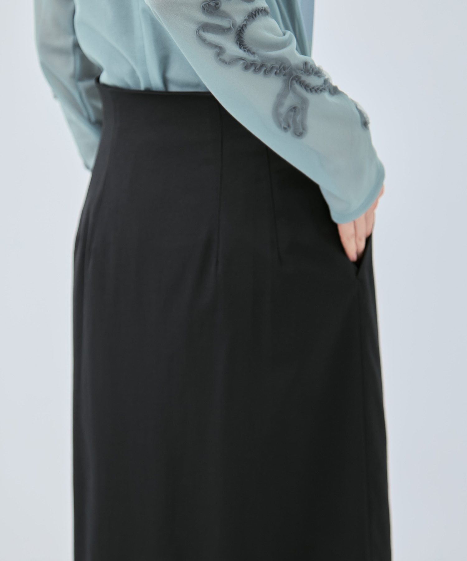 別注Cucurbita embroidered skirt MURRAL