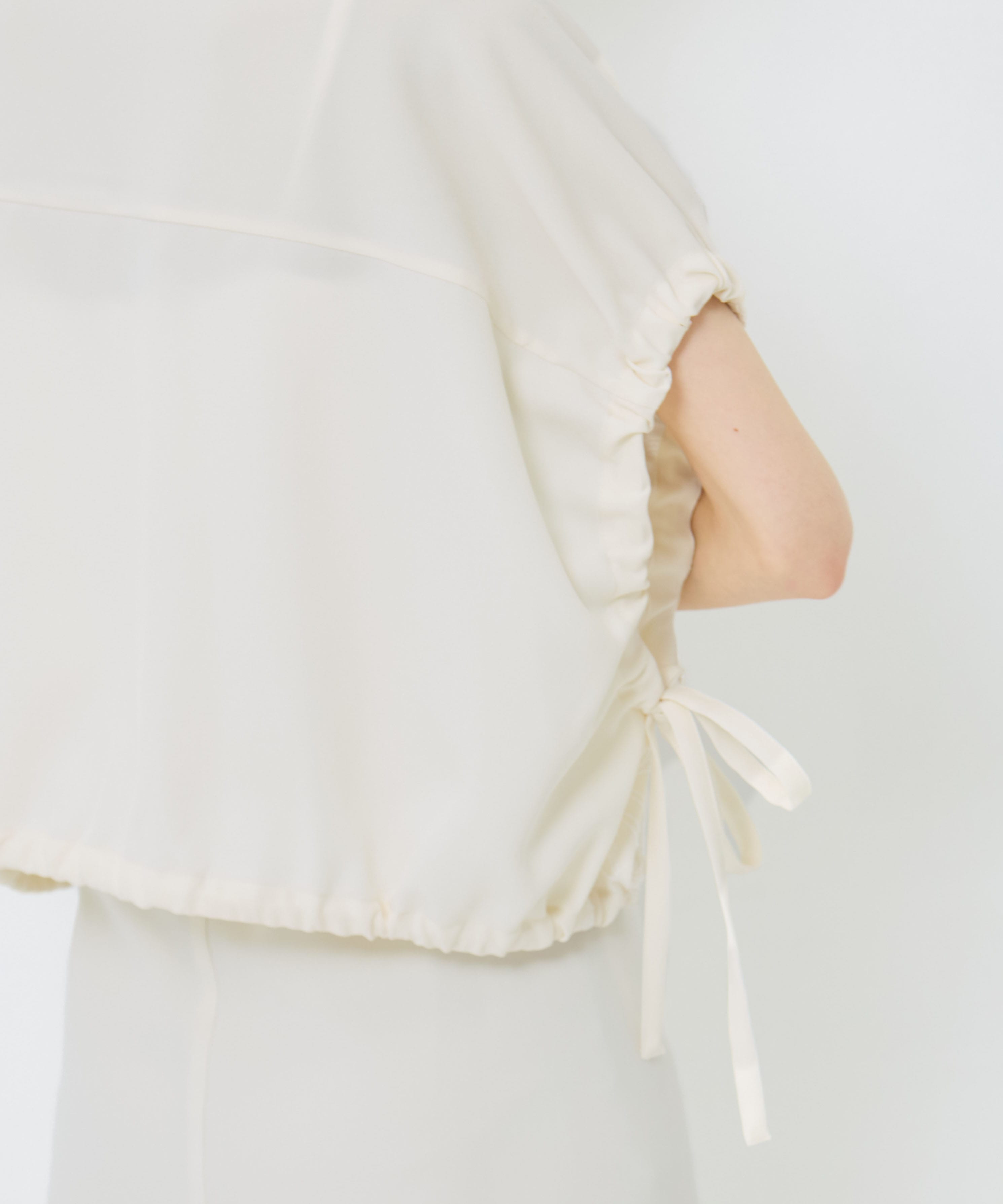 別注 FLOWER LACE GATHER SLEEVE SHIRT UJOH