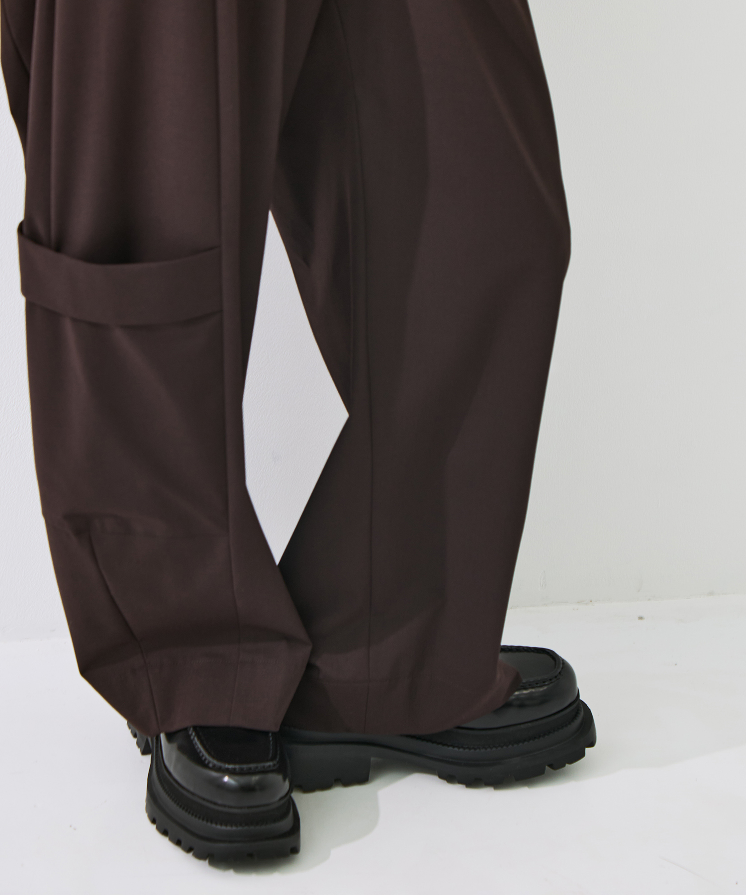 Soft Barrel Leg Flap Cargo Trousers STUDIOUS