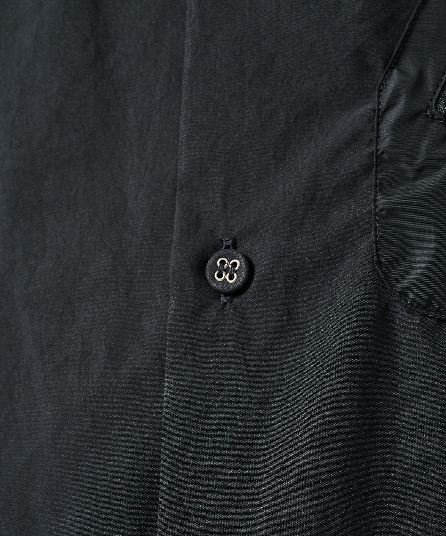 〈別注〉 DRAW CORD S/S POCKET SHIRTS White Mountaineering
