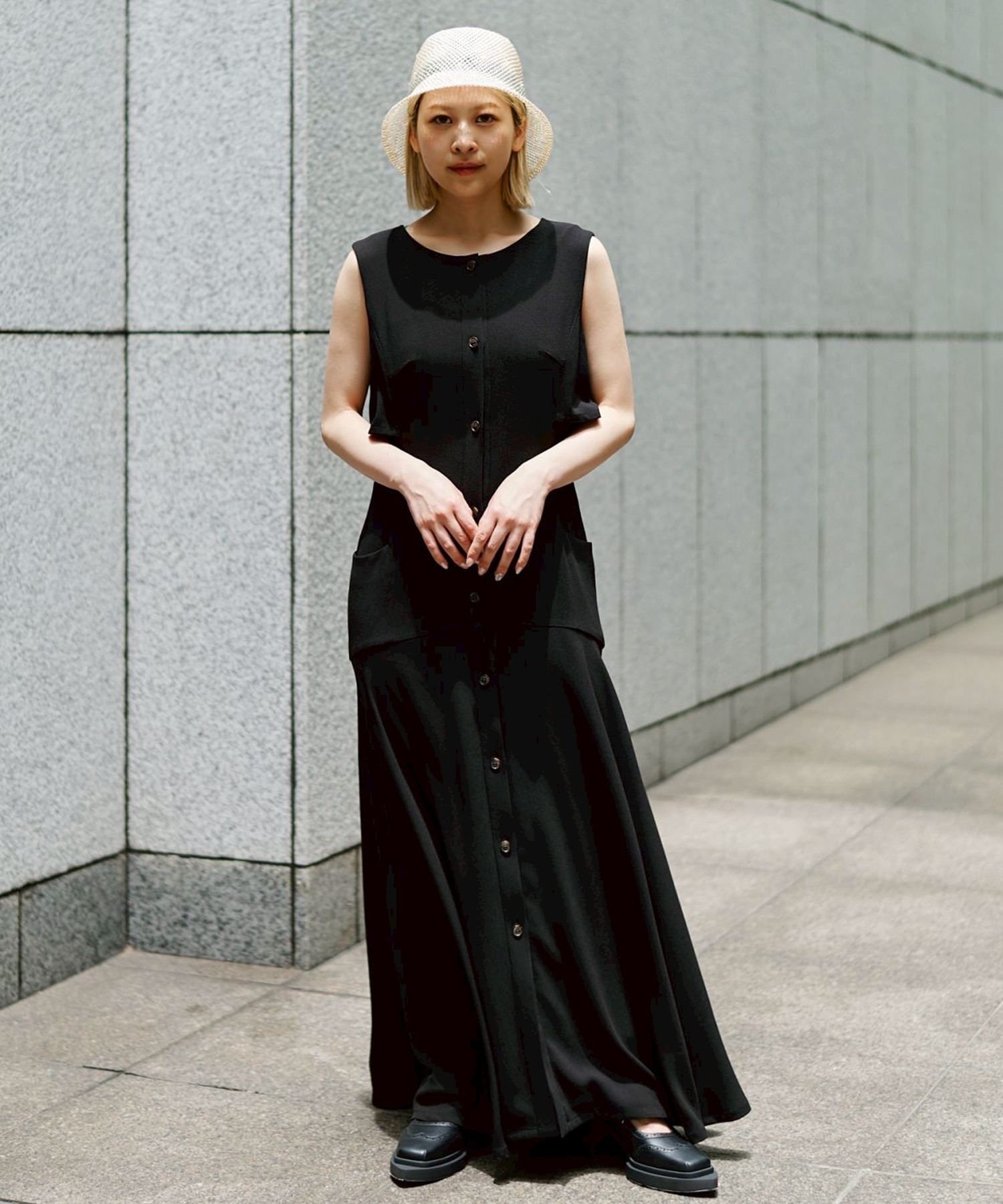 Stiina back cape dress BK AKIRANAKA