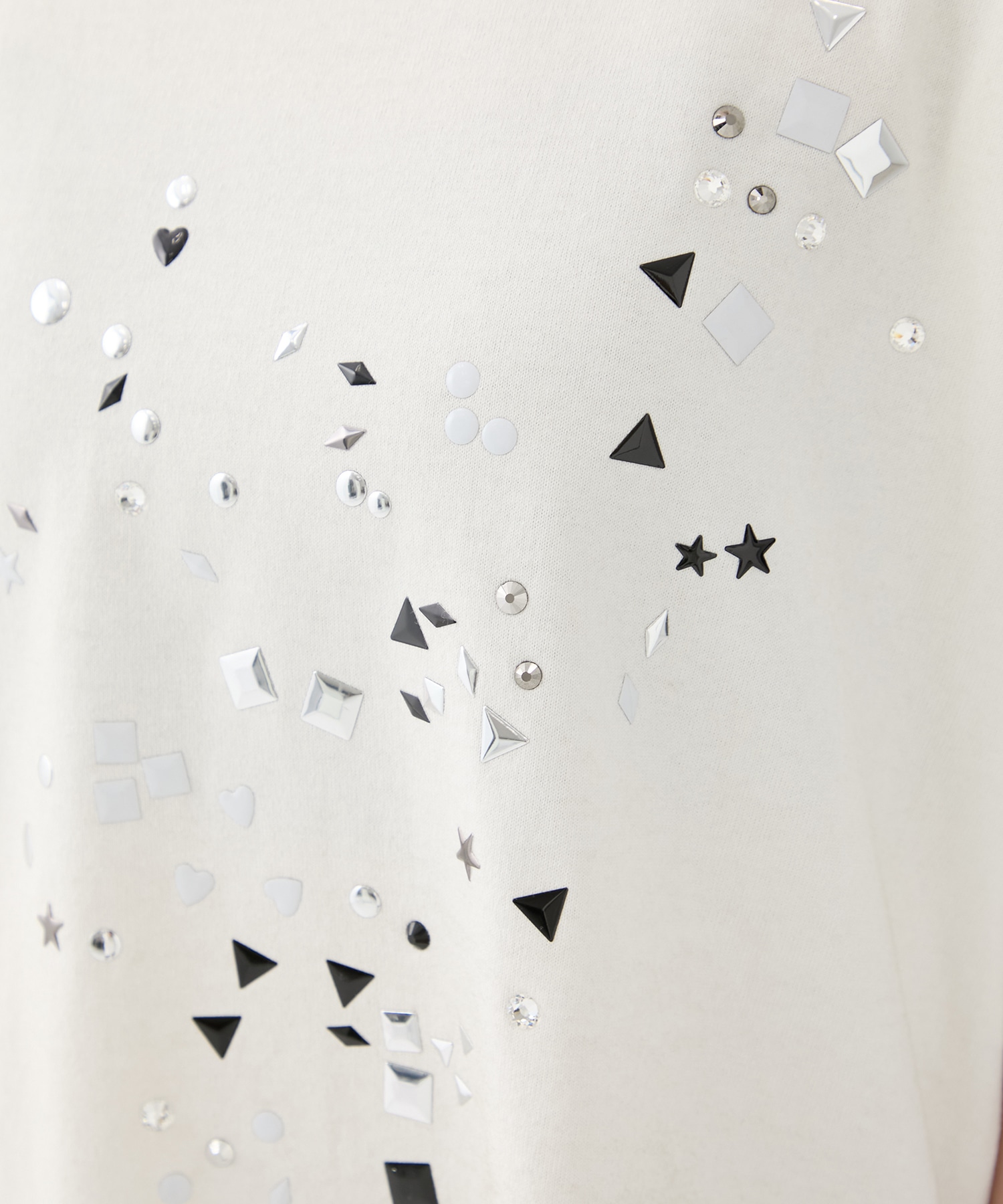 EMBELLISHED DISTRESSED TEE Maison MIHARA YASUHIRO