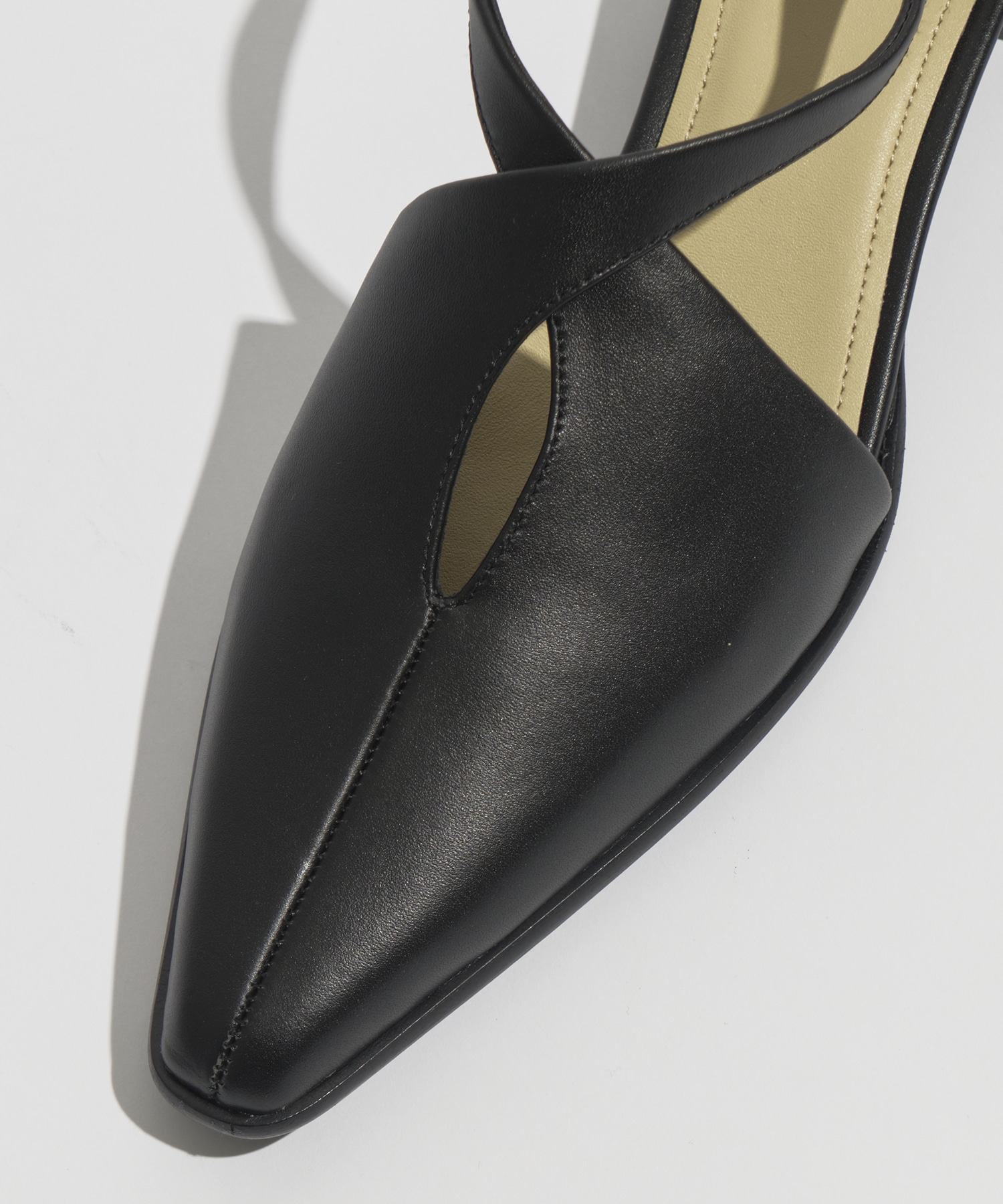 EIN LEATHER PUMPS ALM