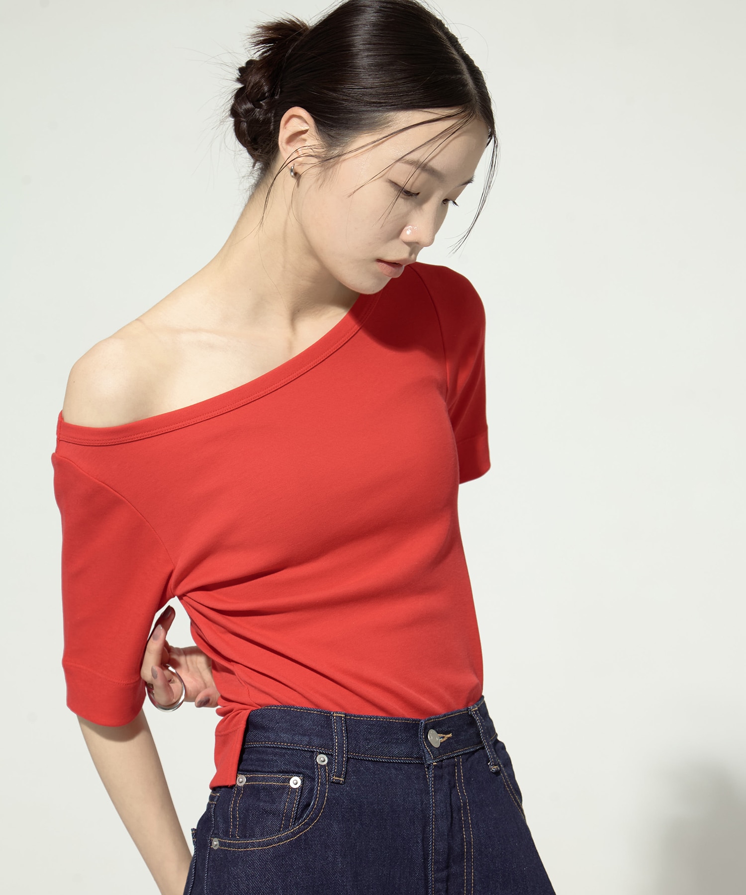 Luxury Smooth Boat Neck Tee STUDIOUS