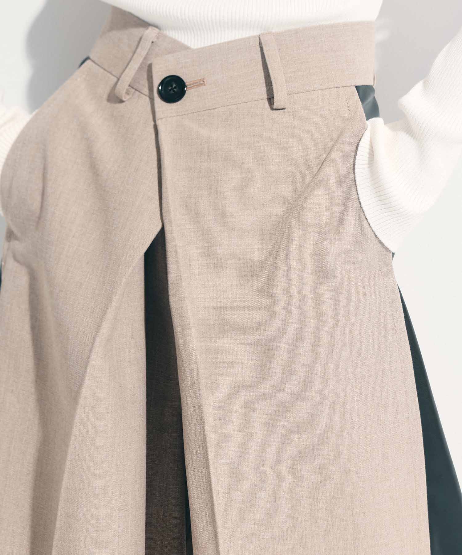 Side Leather Flare Trousers STUDIOUS