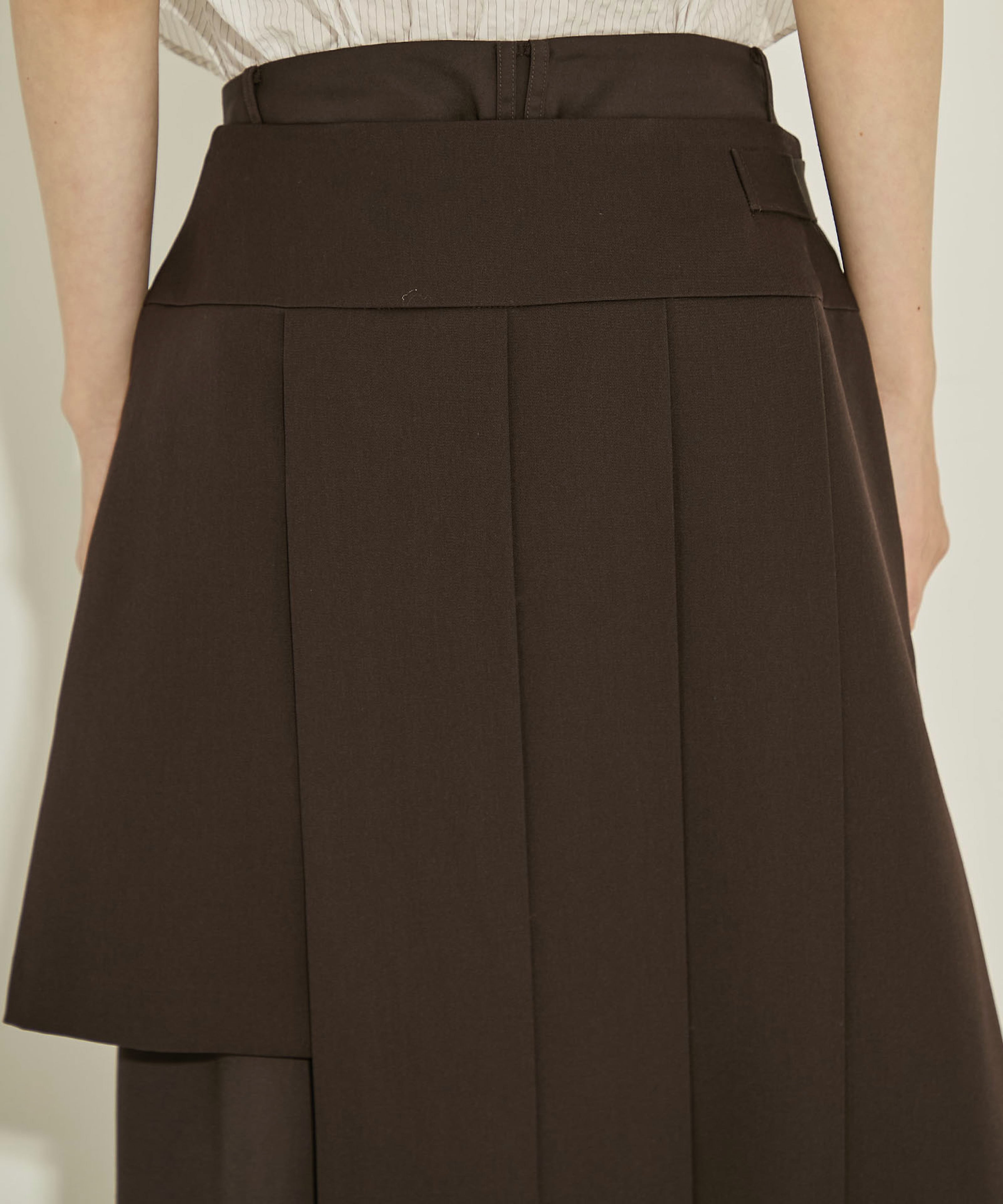 Asymmetry Pleats SKT UJOH
