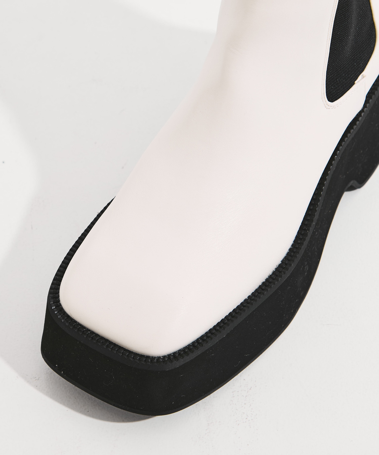 Square Toe Boots STUDIOUS