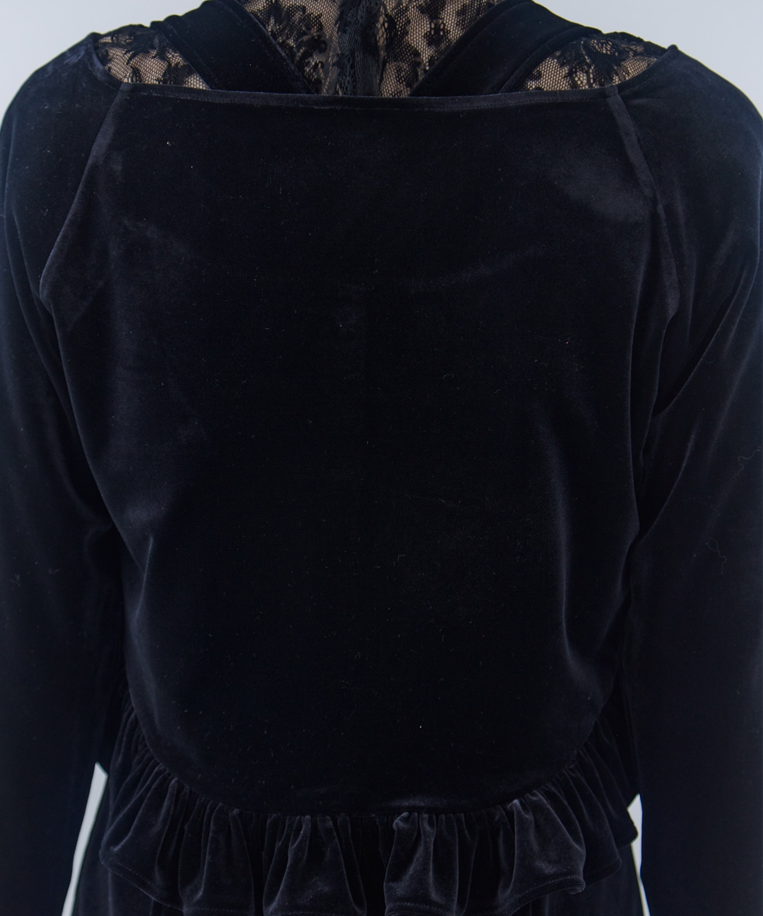 UND OFF SHOULDER VELOUR CARDIGAN SET DRESS AMERI