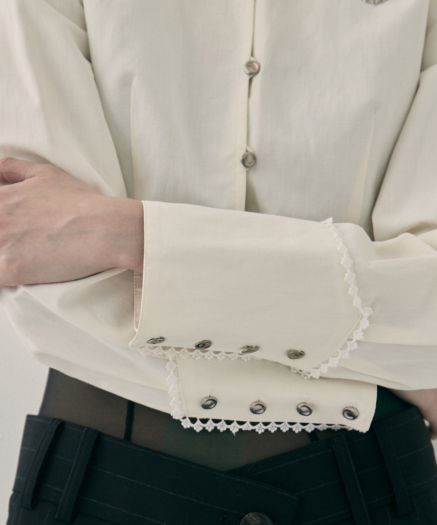 back curtain cropped blouse tanakadaisuke