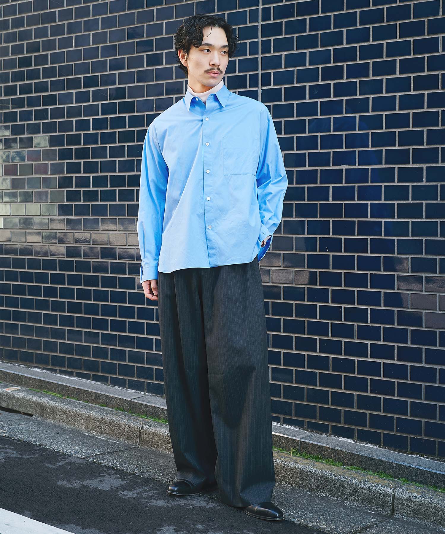 2Tuck Curve Slacks STUDIOUS