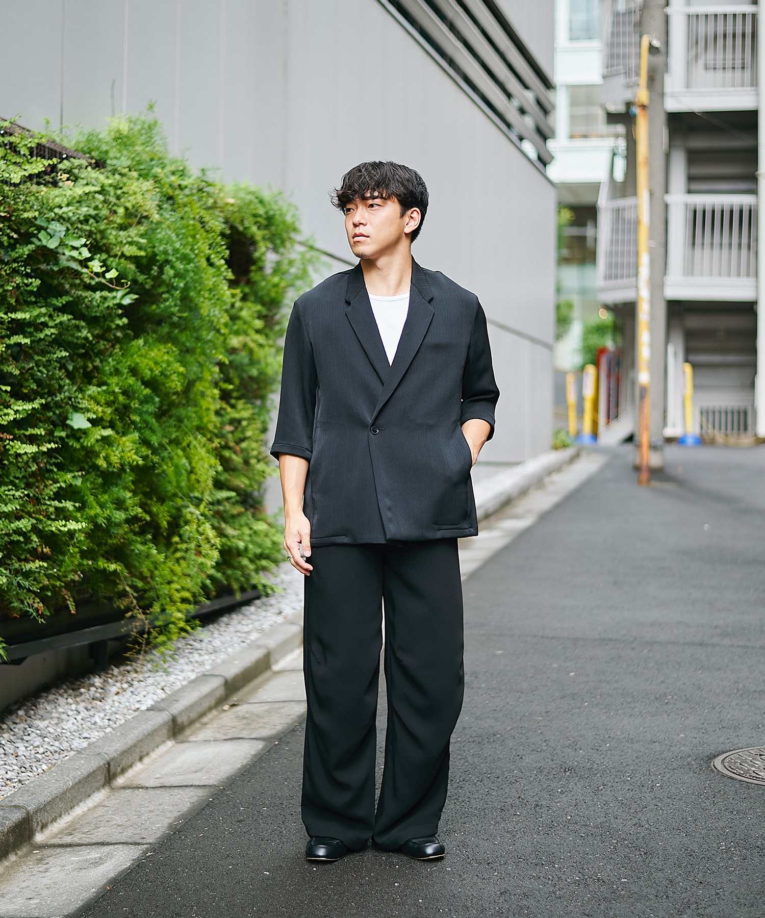 PLEATS HALF SLEEVE JACKET STUDIOUS