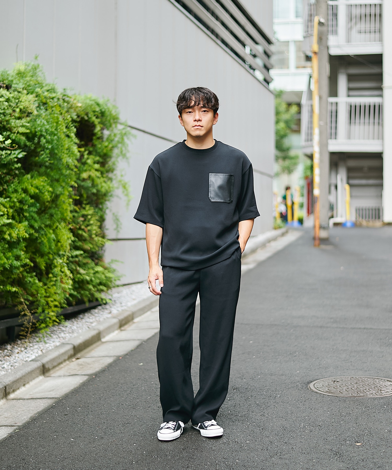 SUMMER ESSENTIAL DRAWCORD TEE STUDIOUS
