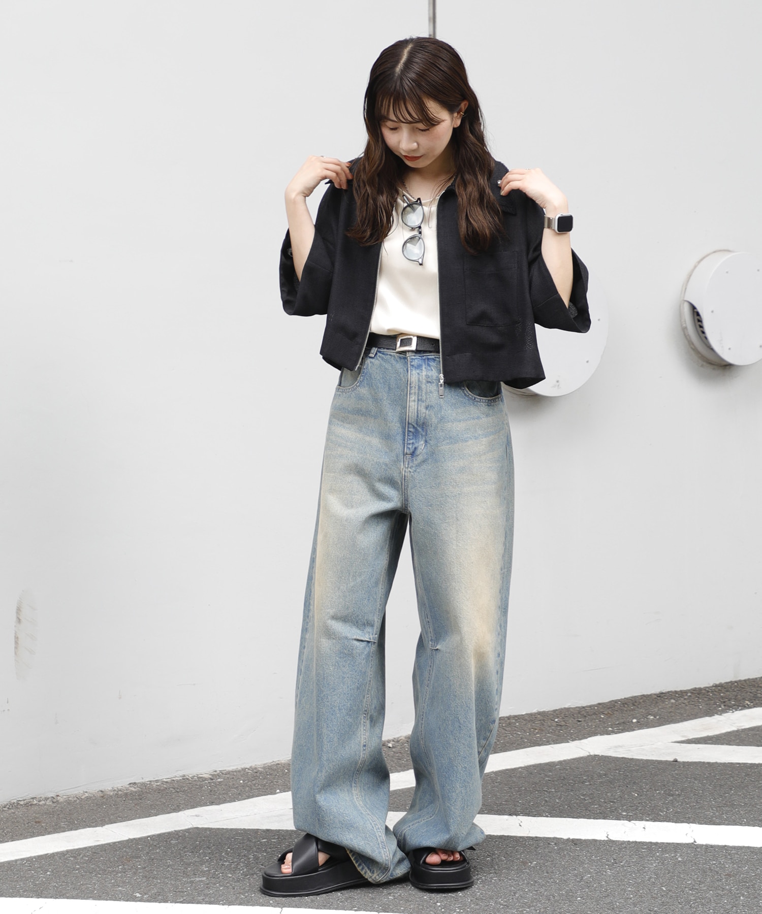 Damaged Barrel Leg Jeans STUDIOUS