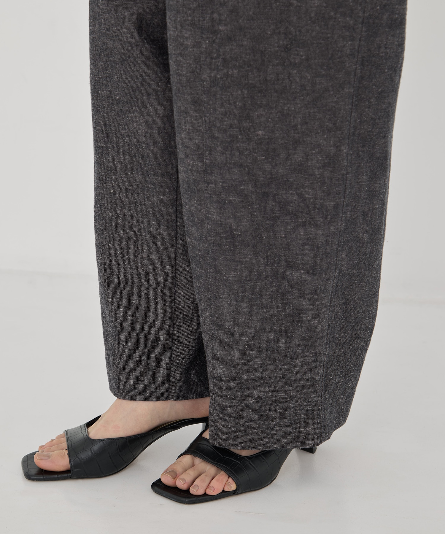 Miriam panel pants AKIRANAKA
