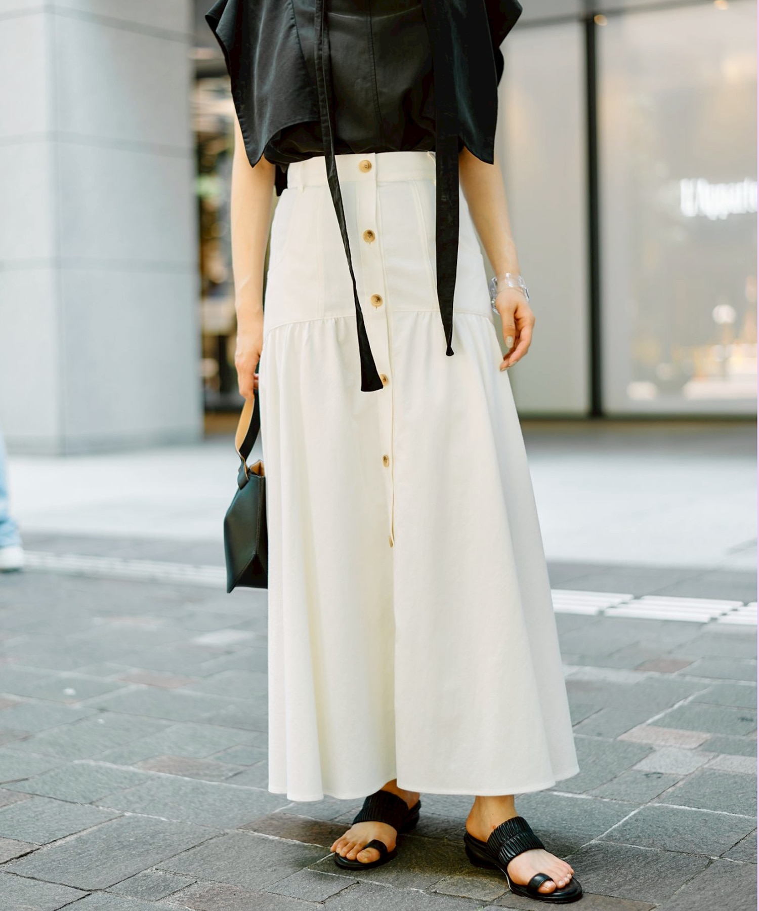 Pierina skirt WH AKIRANAKA
