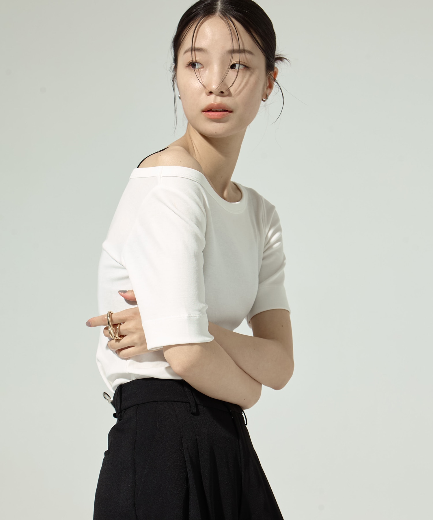 Luxury Smooth Boat Neck Tee STUDIOUS