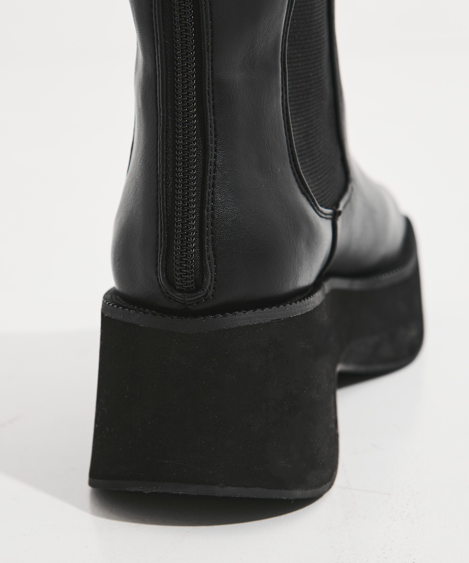 Square Toe Boots STUDIOUS