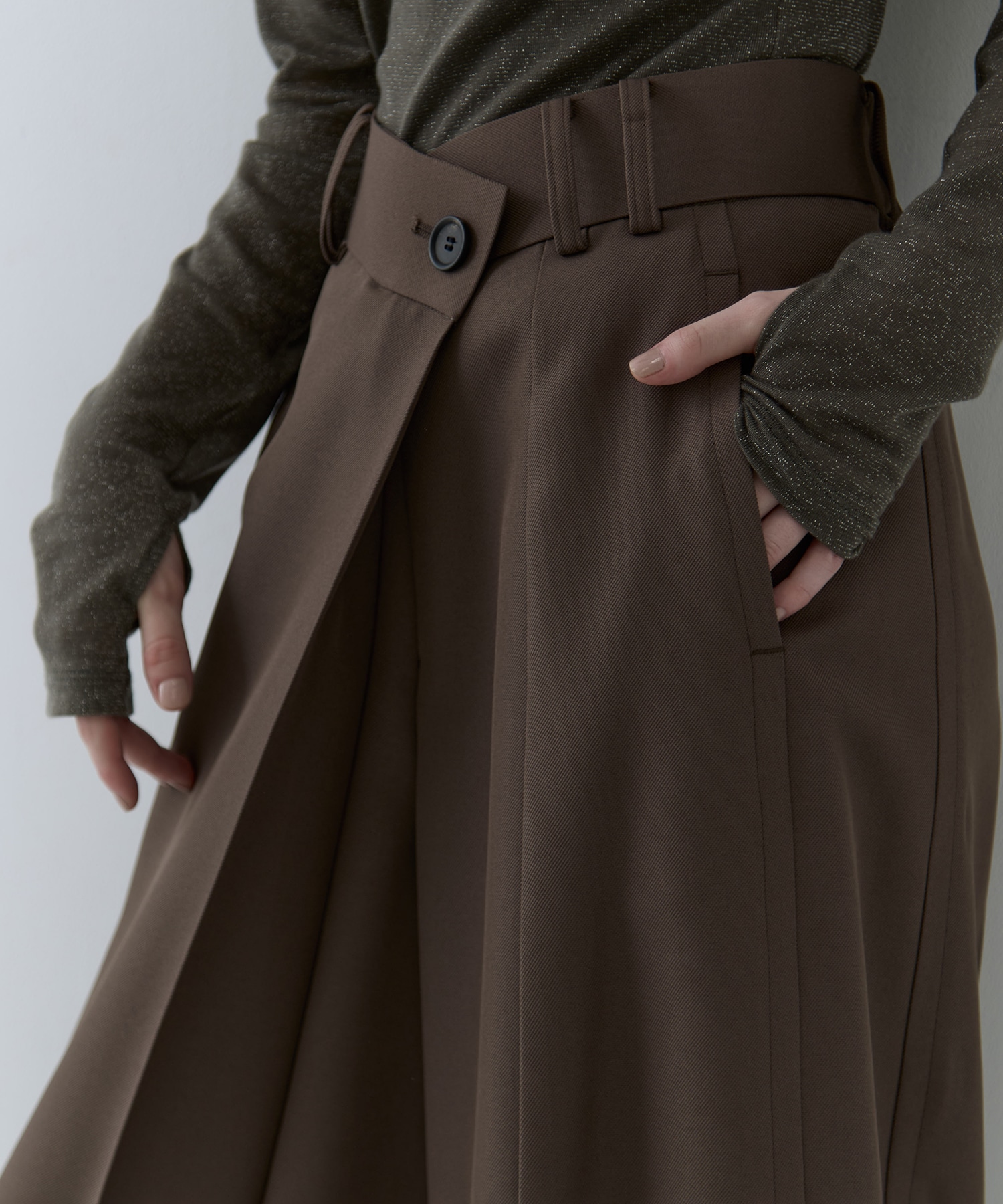 Asymmetric Tucked Flare Trousers STUDIOUS