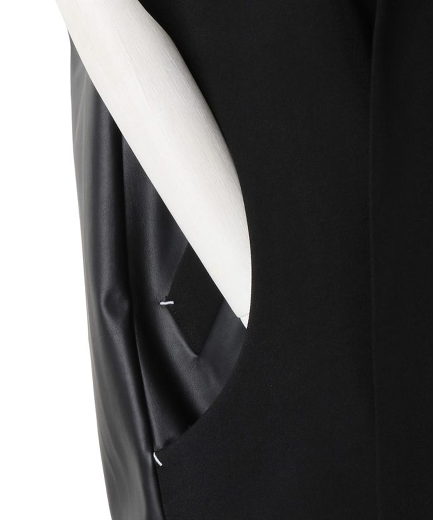 ARCH POKET DOCKING VEST UN3D.