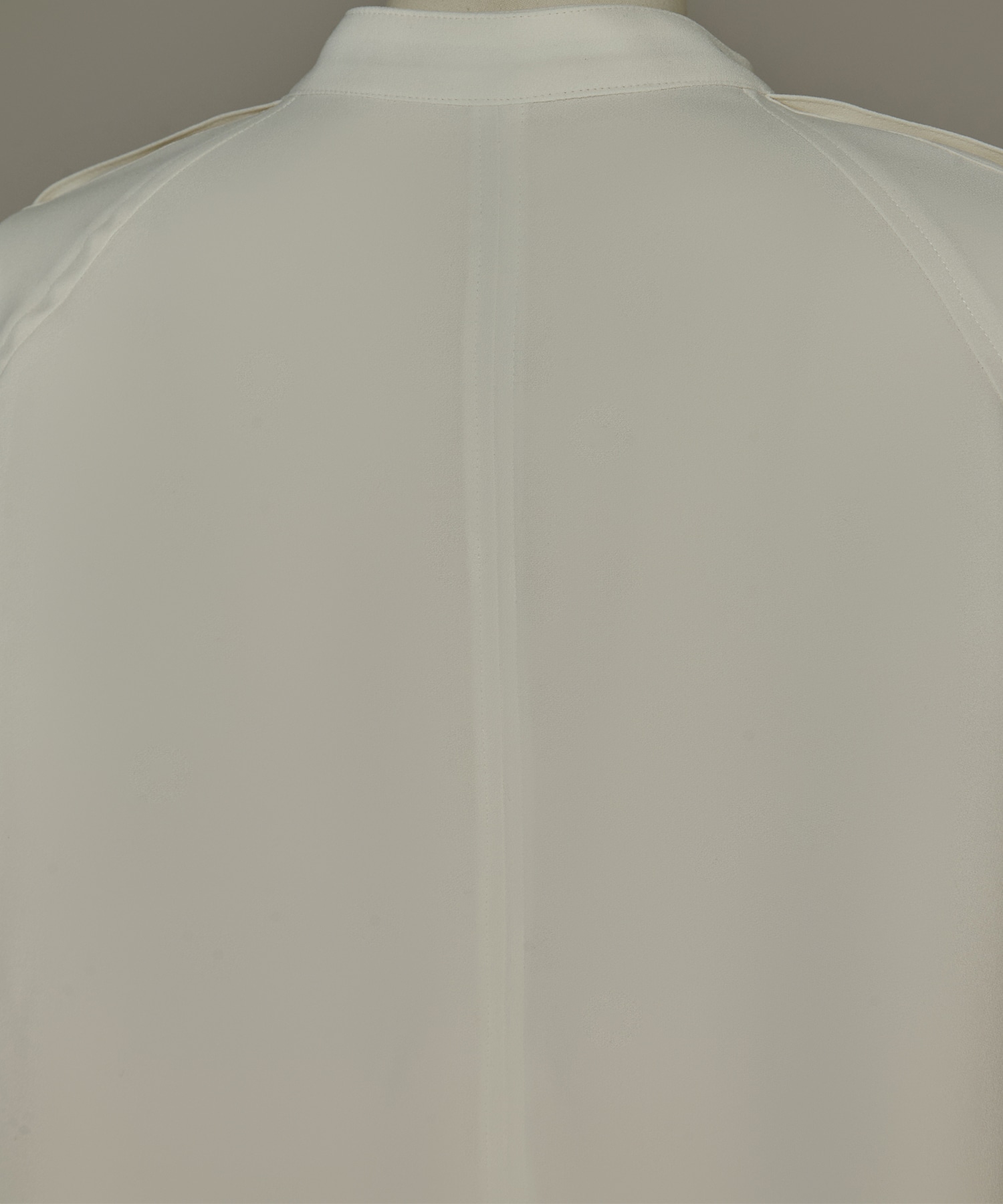 BACK SATIN DRAPE BLOUSE STUDIOUS