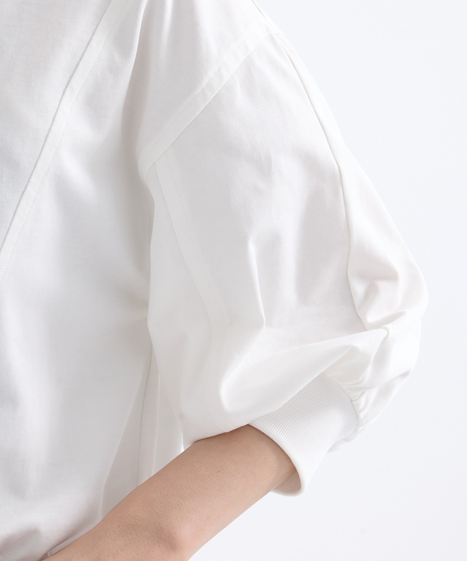 2WAY VOLUME SLEEVE TOPS STUDIOUS