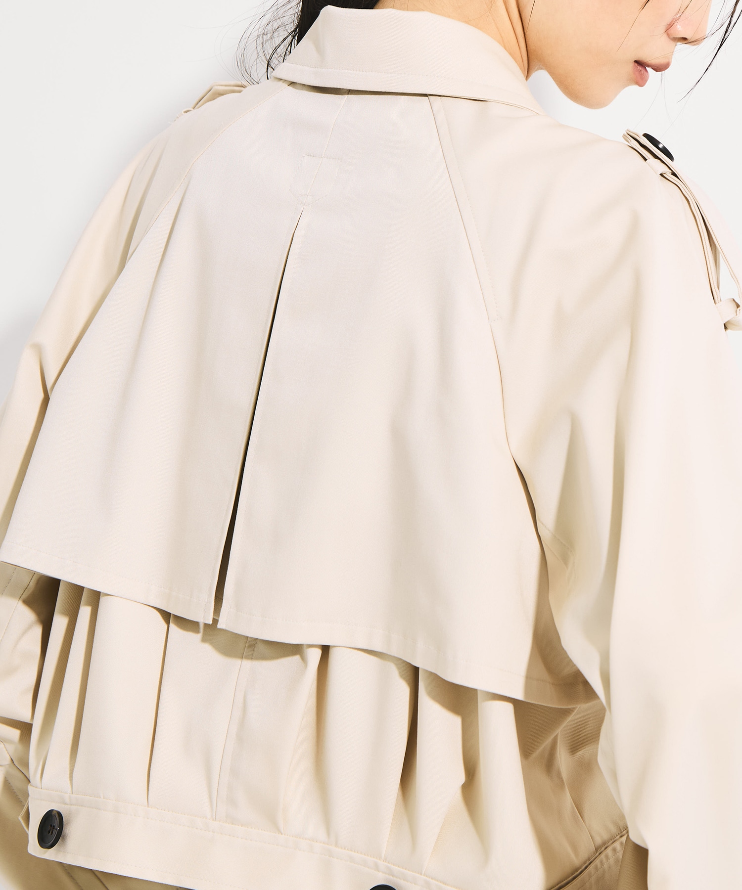 BACK GATHER SHORT TRENCH BLOUSON STUDIOUS
