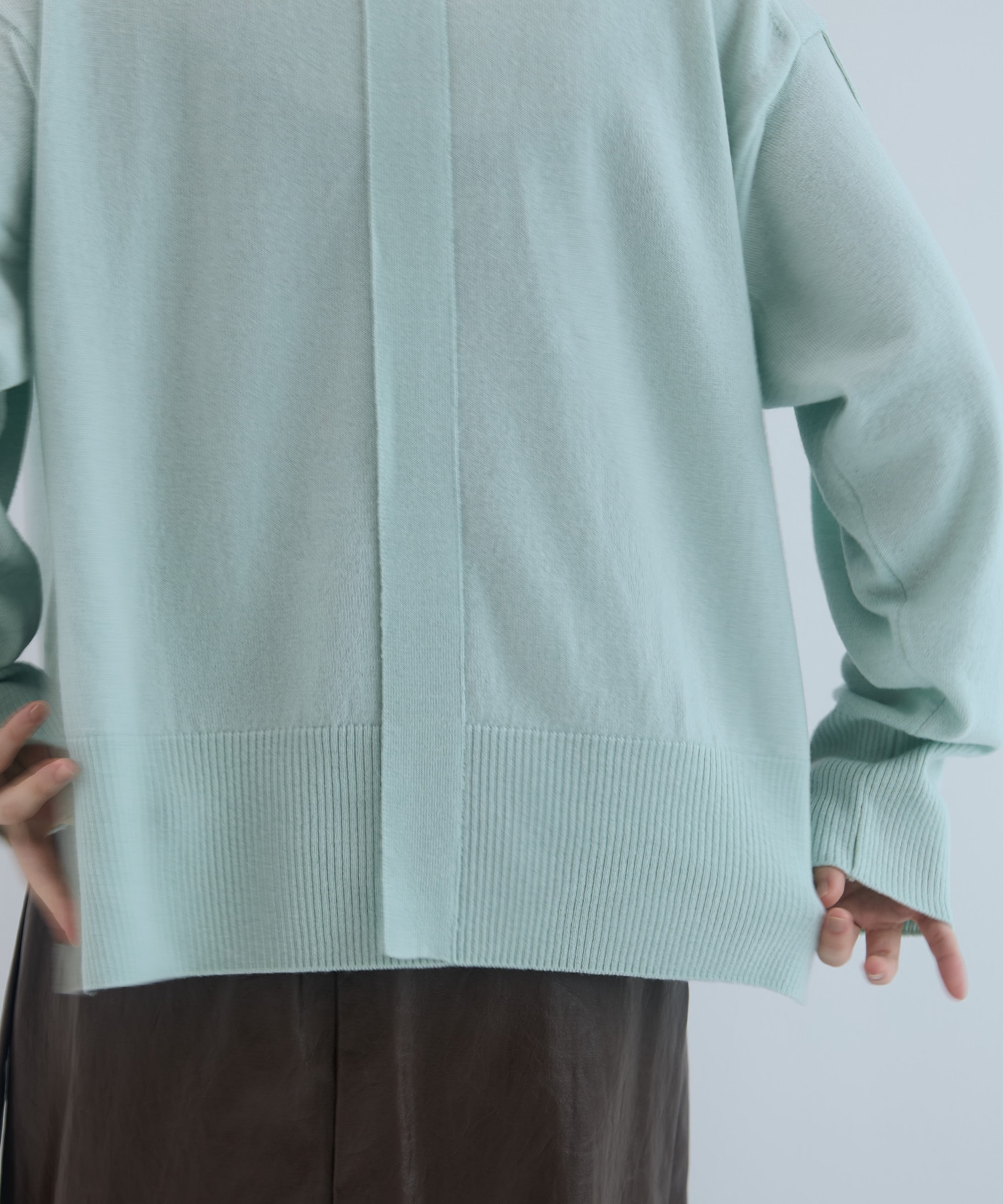 Merino Wool Turtle Neck Knit STUDIOUS