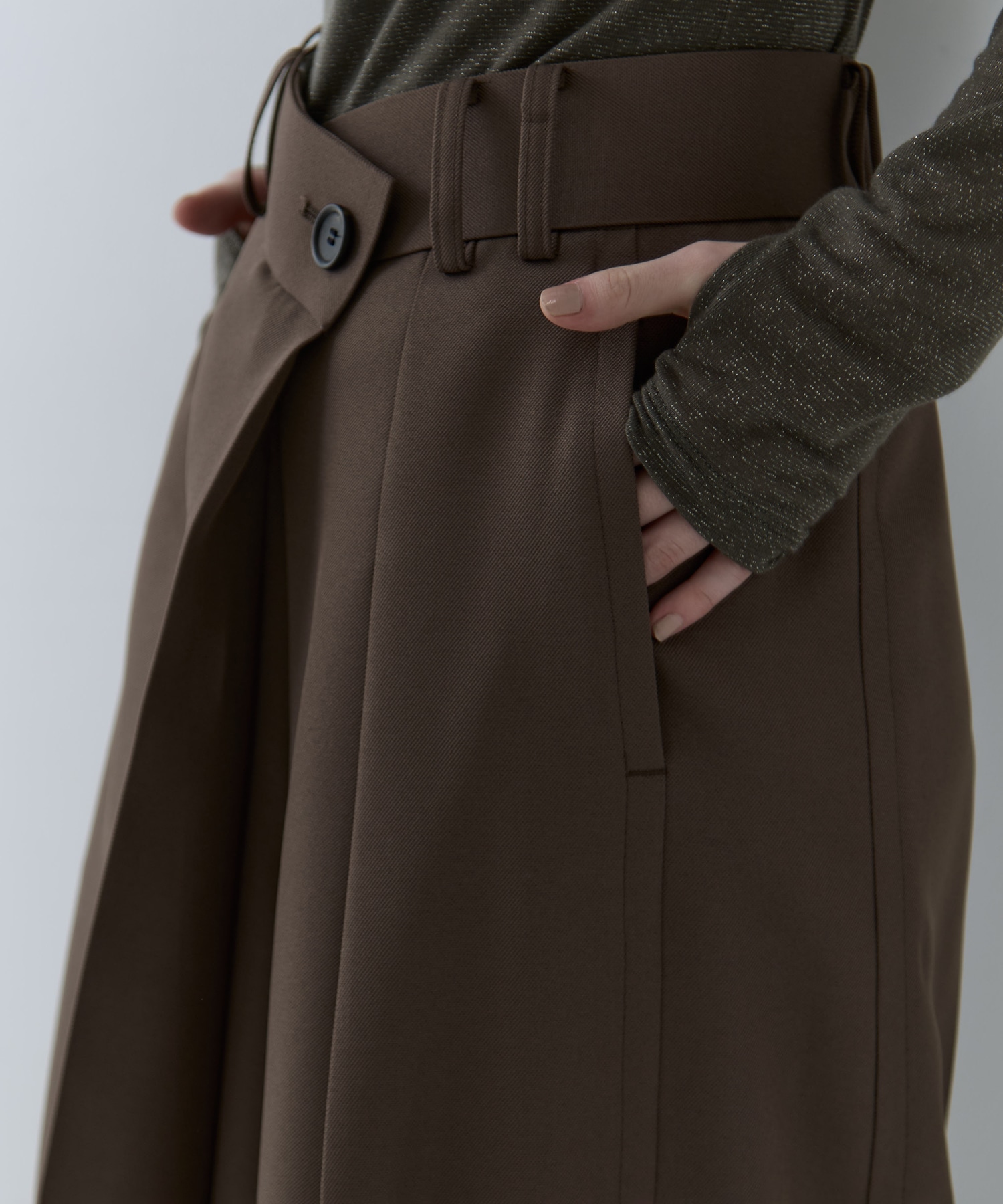 Asymmetric Tucked Flare Trousers STUDIOUS