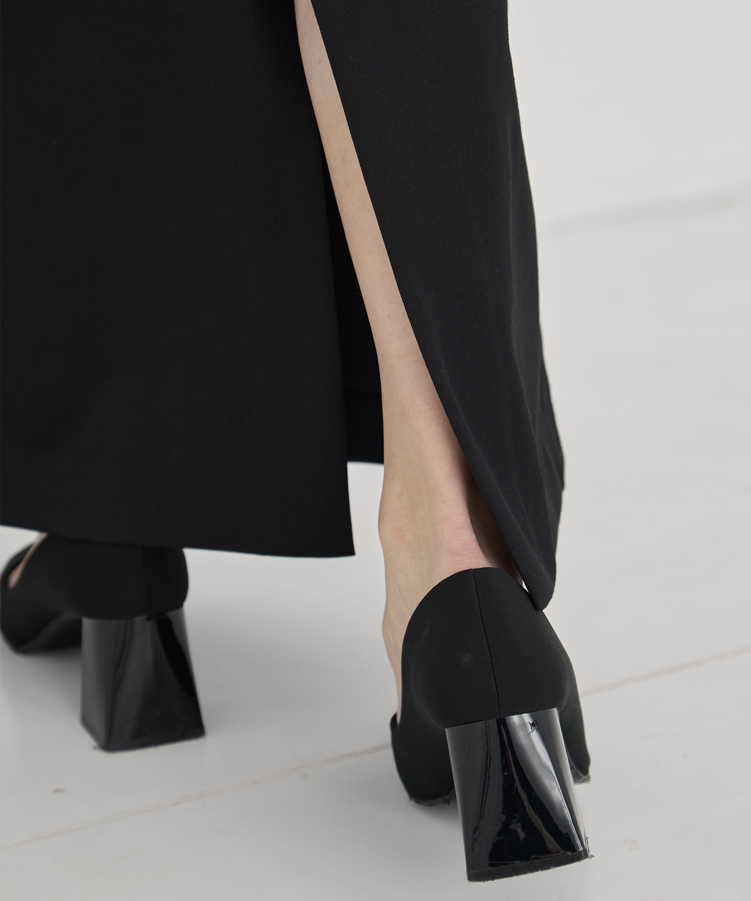 BLACK FORMAL HIGH WAIST SKIRT CINOH