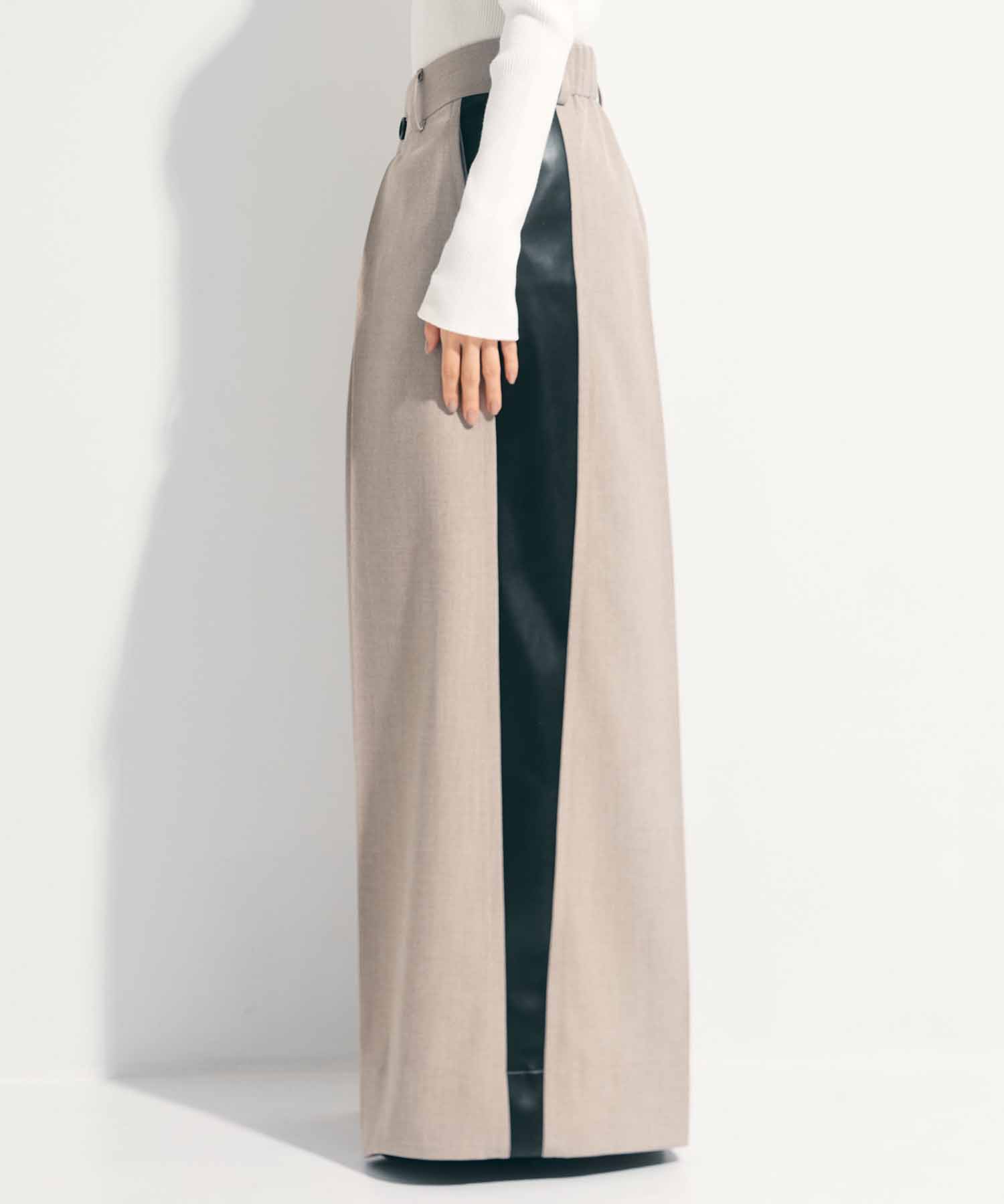 Side Leather Flare Trousers STUDIOUS