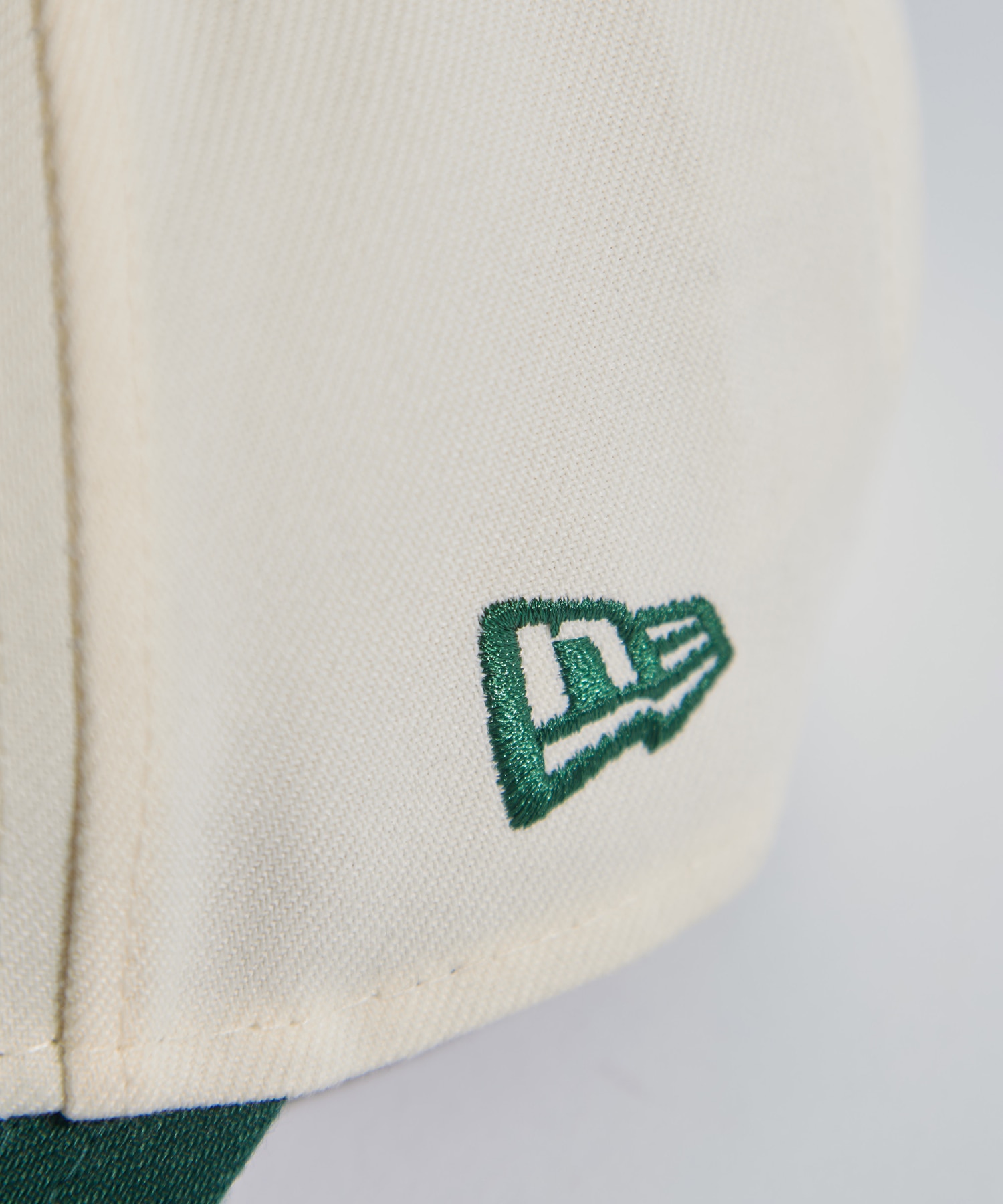 x Newera Athletics Cap BASICKS