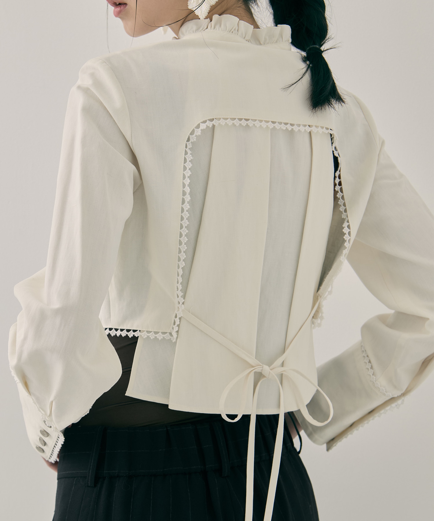 back curtain cropped blouse tanakadaisuke