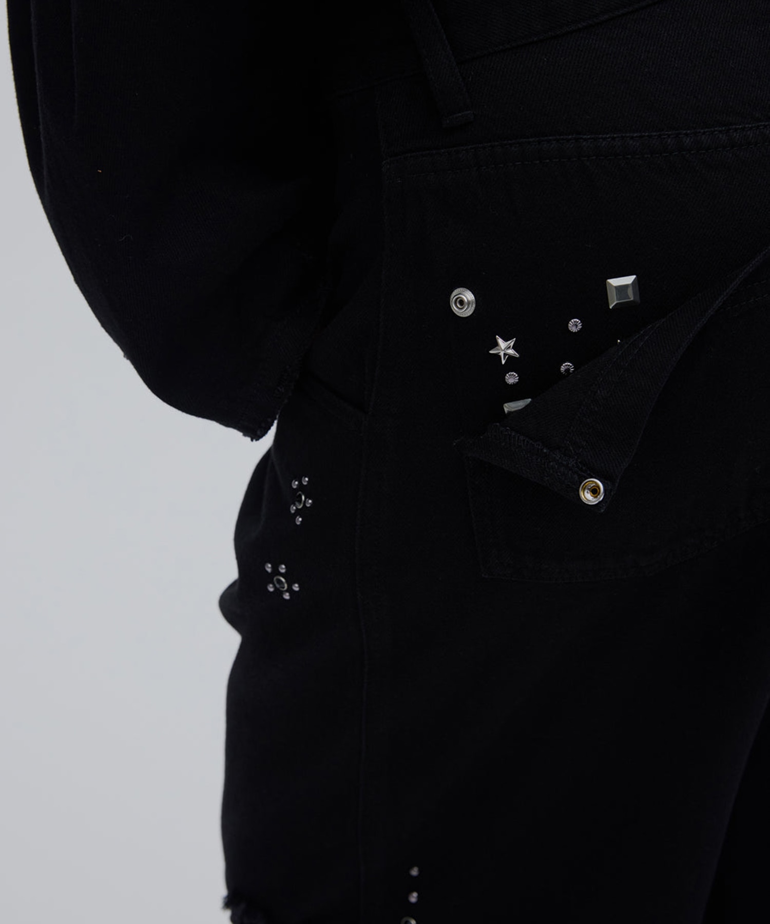 TATTOO STUDS DENIM PANTS AMERI