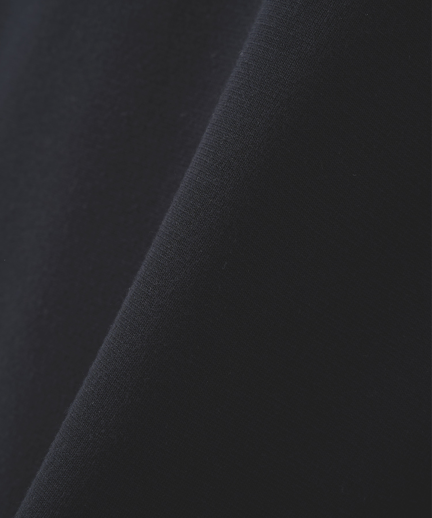 Smooth Silky V neck Knit STUDIOUS