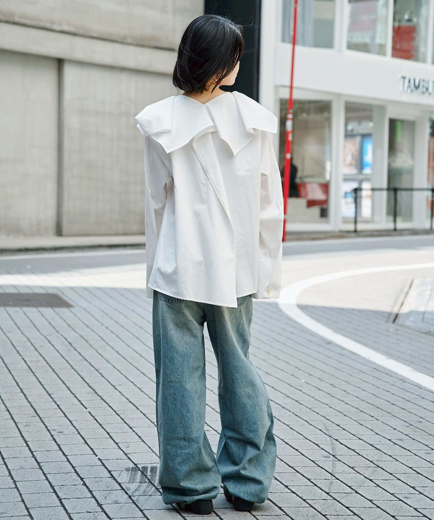 Damaged Barrel Leg Jeans STUDIOUS