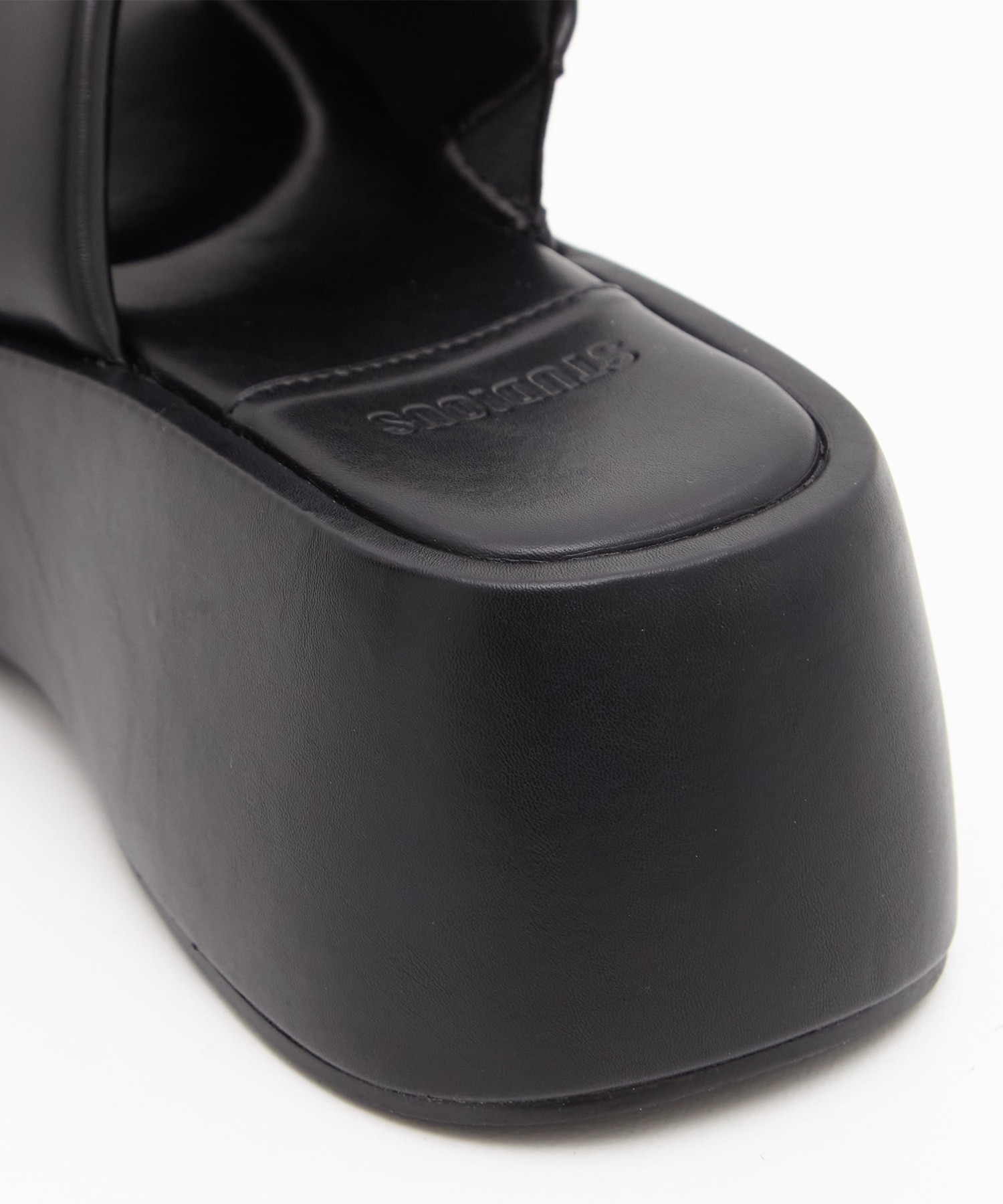Soft Leather Padded Sandals STUDIOUS